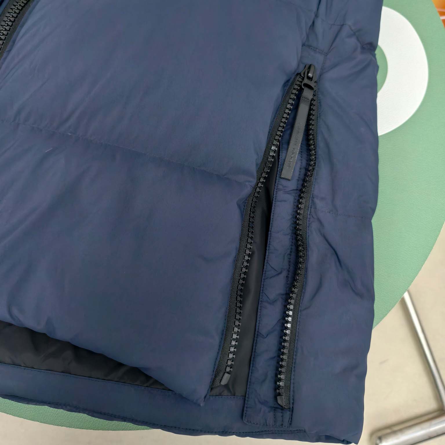 Moncler Lawrence Long Puffer - FashionPlug