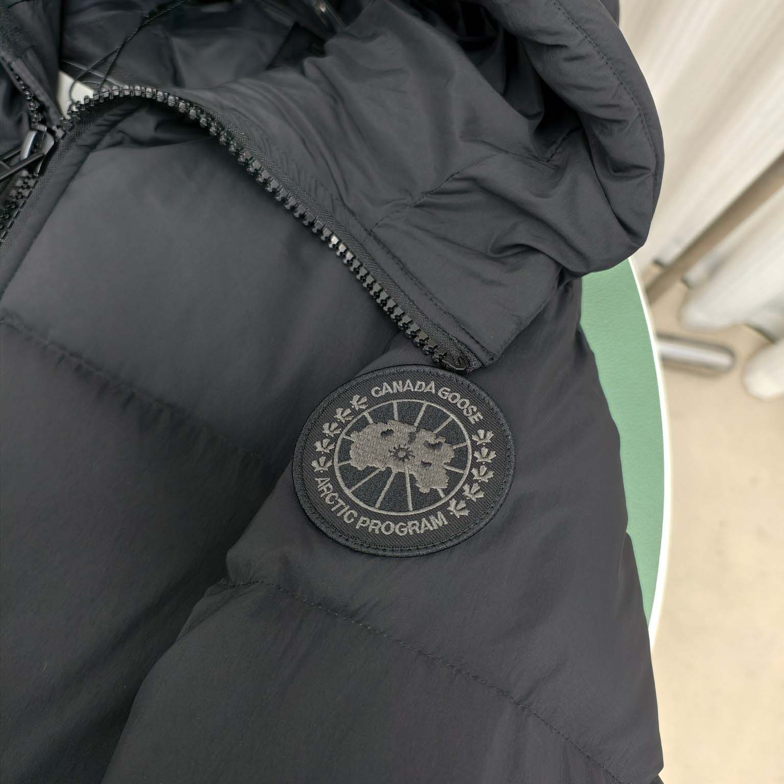 Moncler Lawrence Long Puffer - FashionPlug