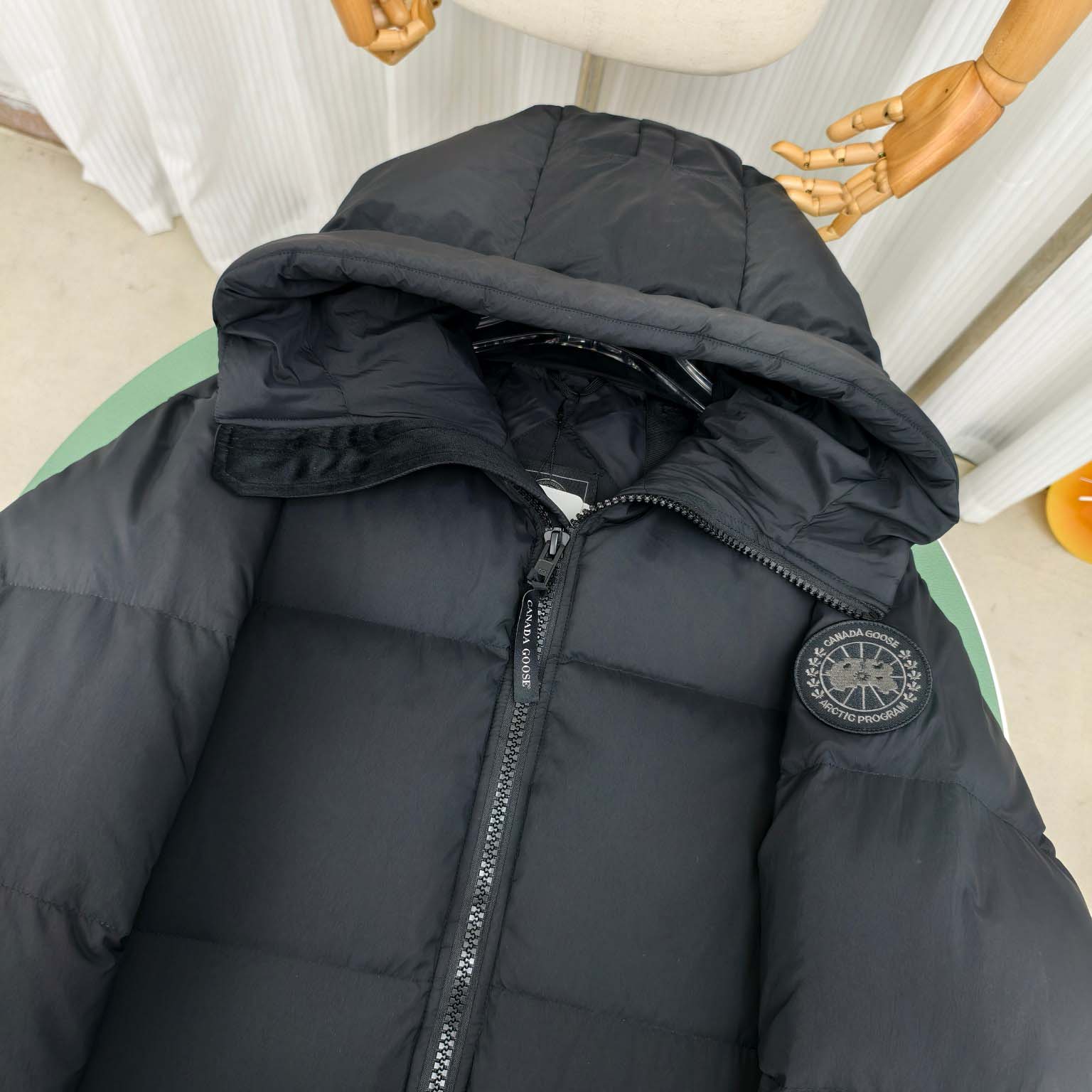Moncler Lawrence Long Puffer - FashionPlug