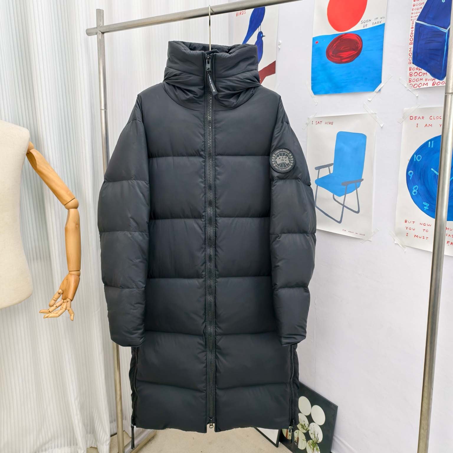 Moncler Lawrence Long Puffer - FashionPlug
