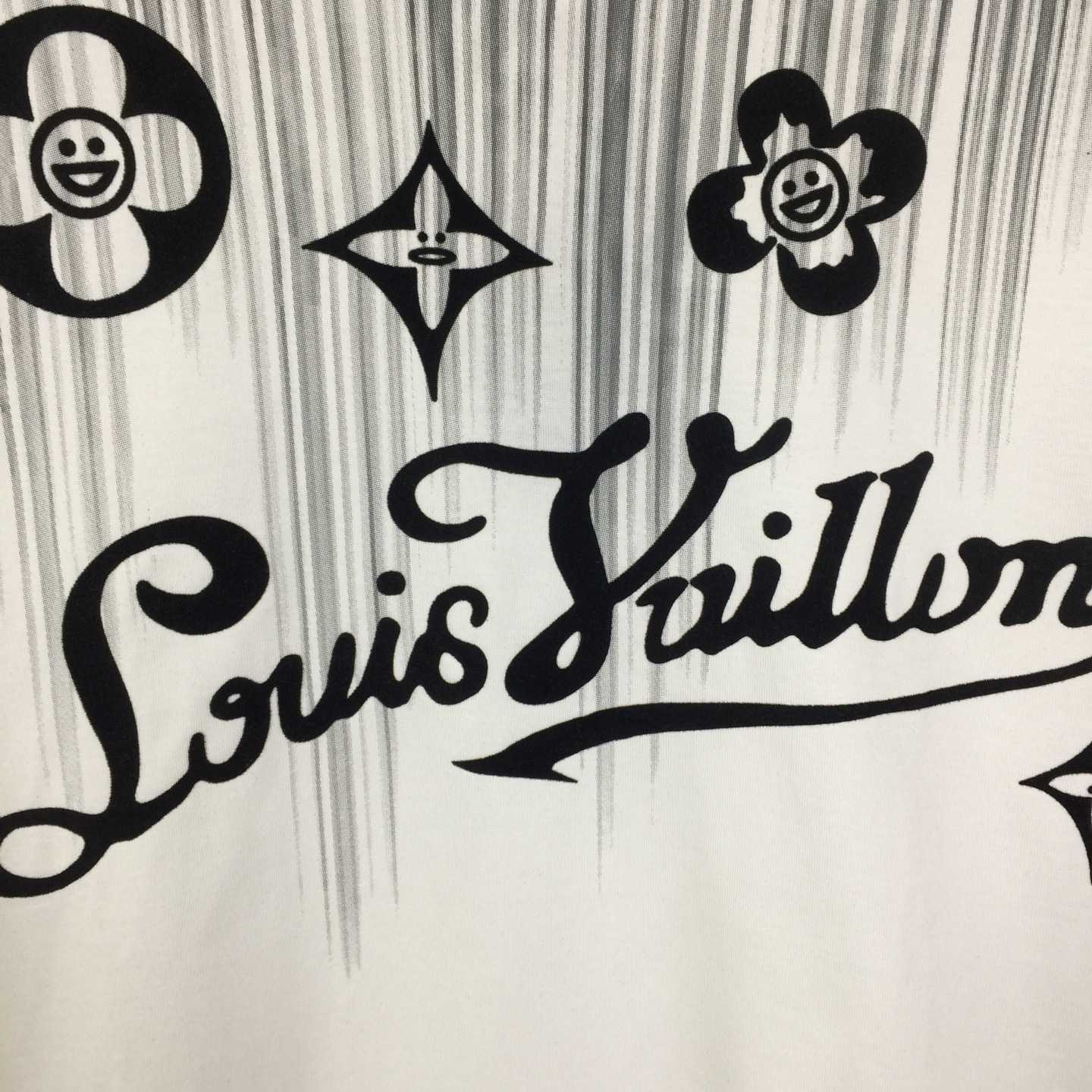 Louis Vuitton T-shirt Monogram - FashionPlug