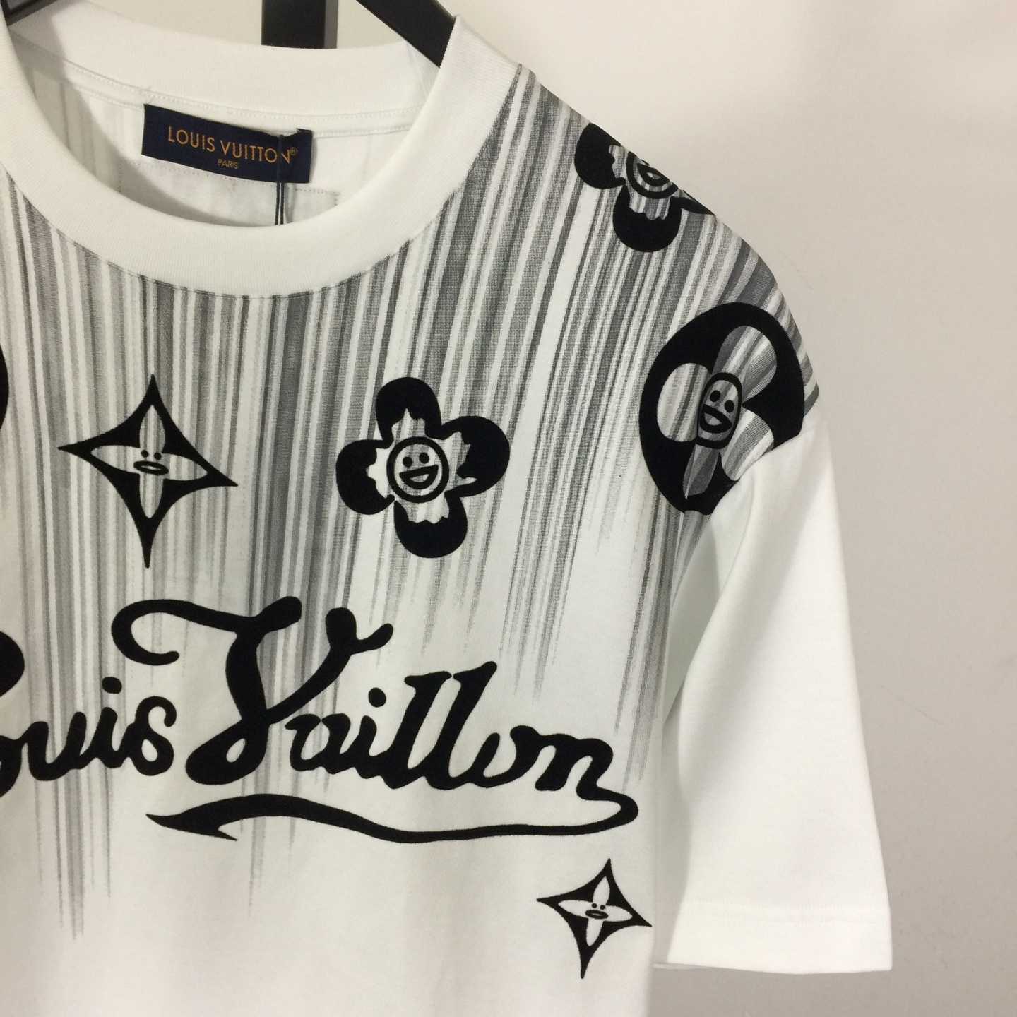 Louis Vuitton T-shirt Monogram - FashionPlug