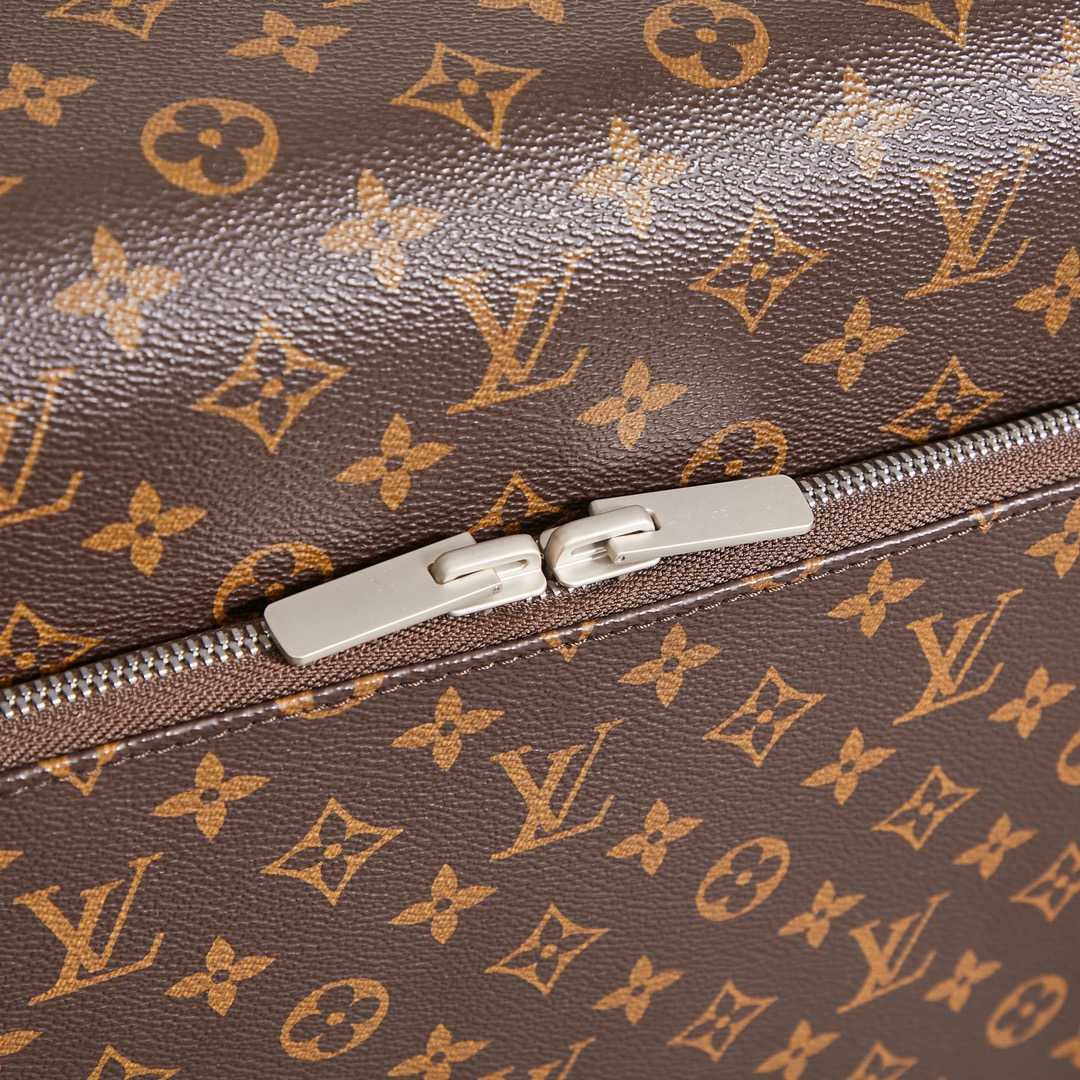 Louis Vuitton Horizon 55     M13767 - FashionPlug
