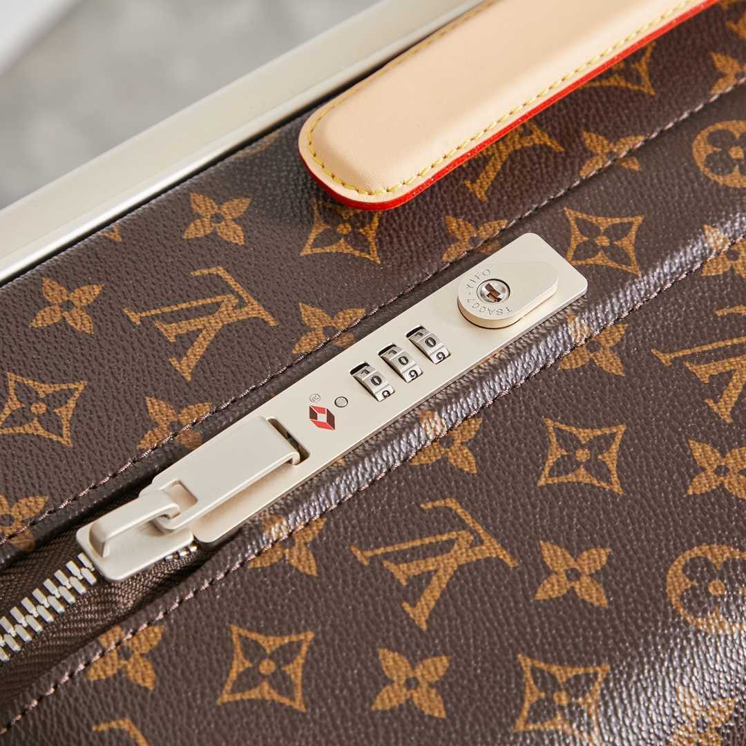 Louis Vuitton Horizon 55     M13767 - FashionPlug