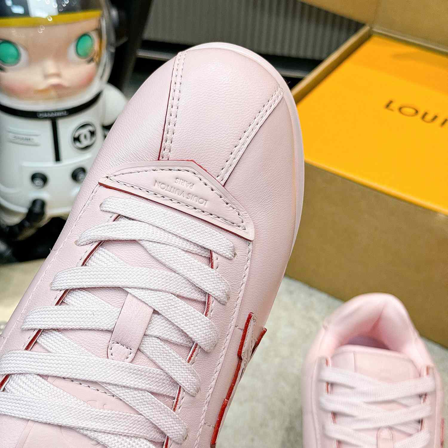 Louis Vuitton LV BUTTERSOFT Sneaker    1AIKWJ - FashionPlug