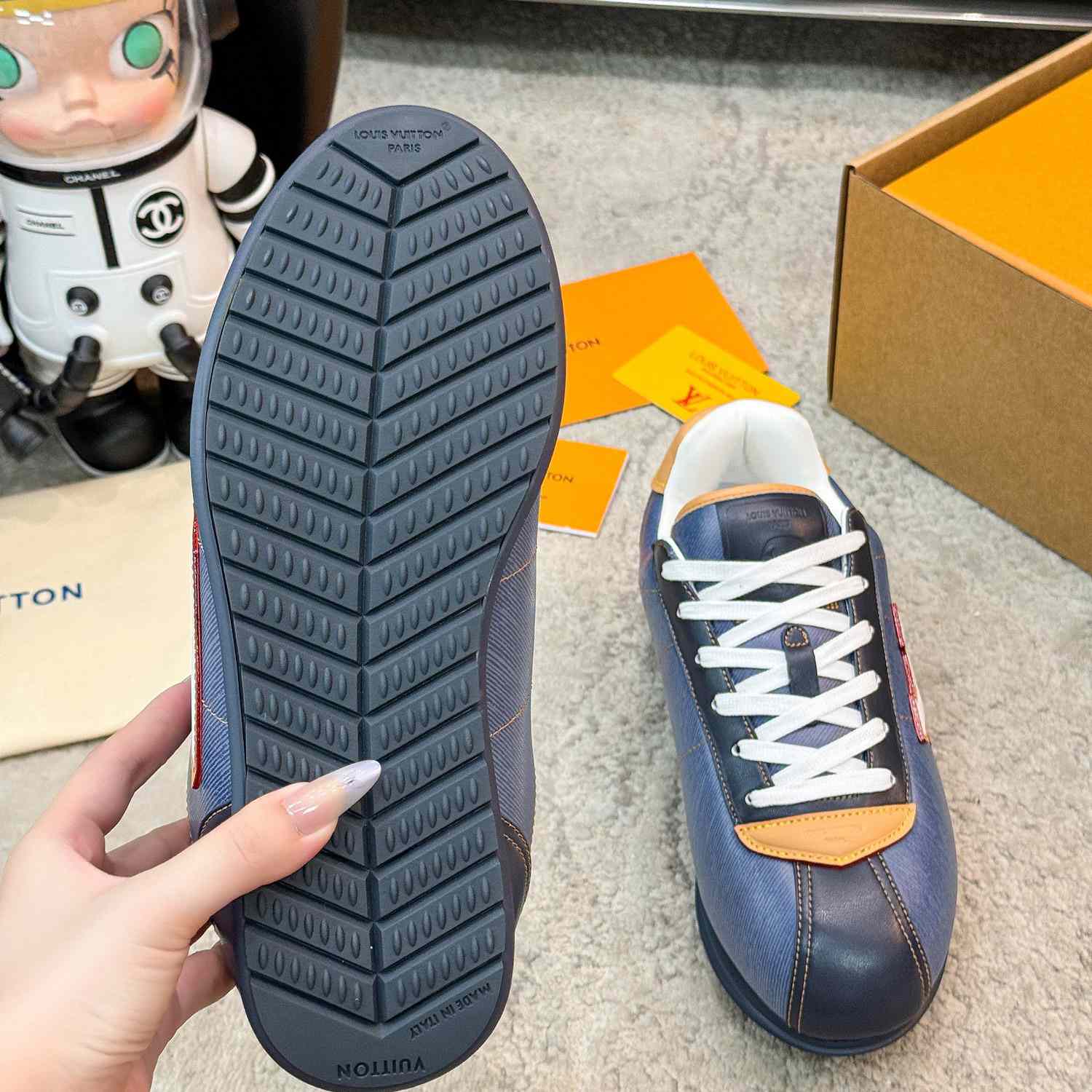 Louis Vuitton LV BUTTERSOFT Sneaker    1AIKI9 - FashionPlug