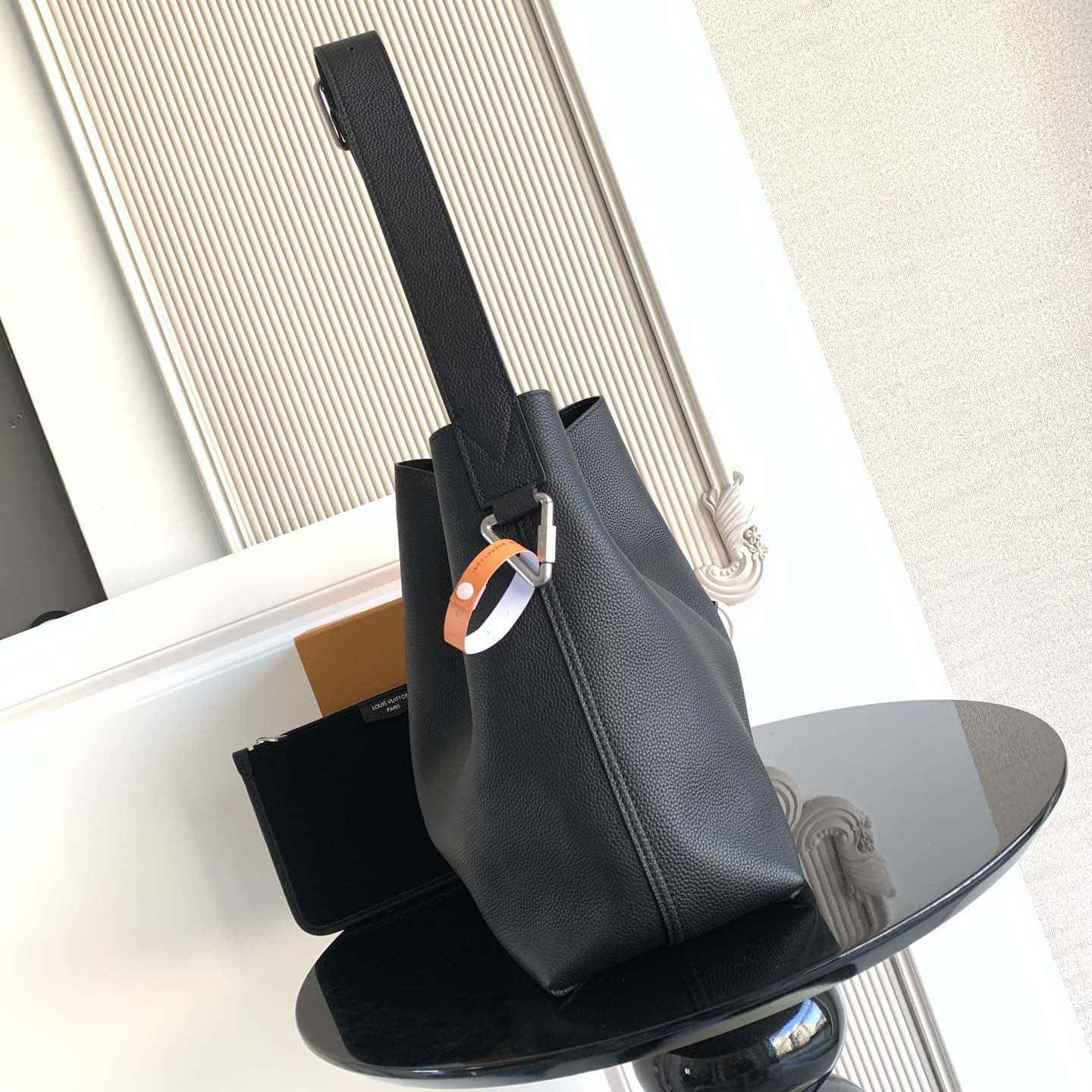 Louis Vuitton Verso Hobo H38      M27022 - FashionPlug