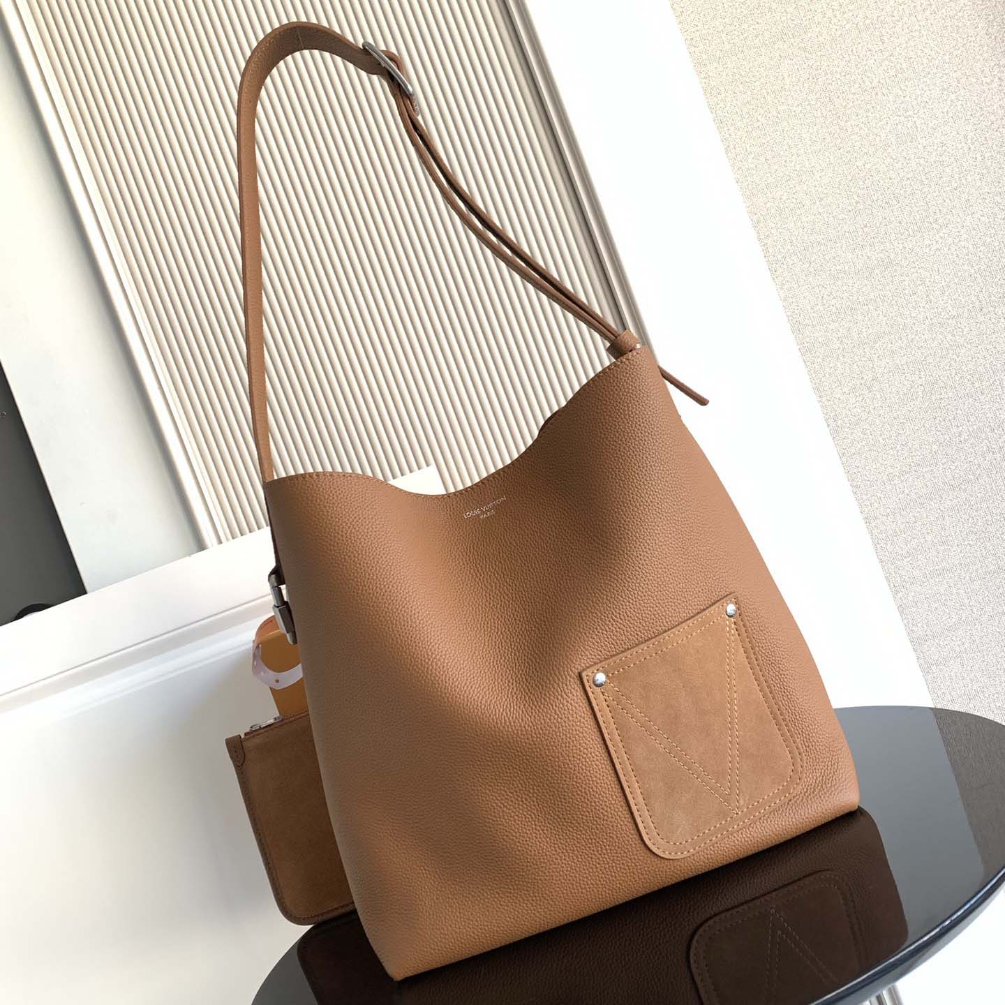 Louis Vuitton Verso Hobo H38      M26745 - FashionPlug