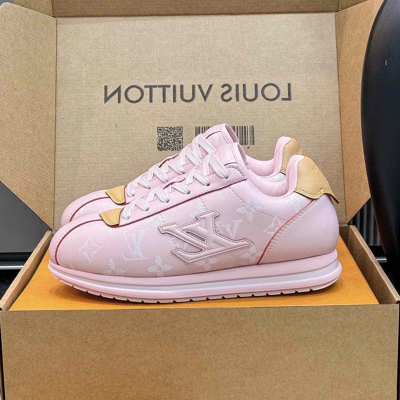 Louis Vuitton LV BUTTERSOFT Sneaker    1AINJE - FashionPlug
