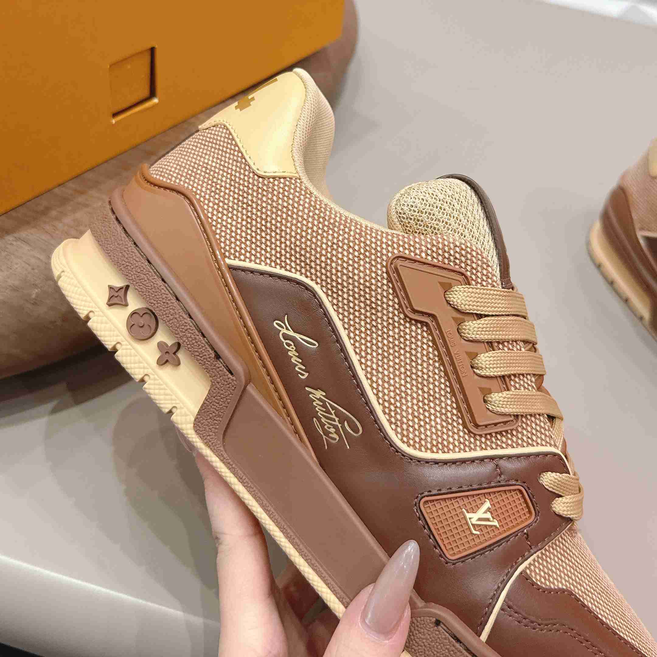 Louis Vuitton Trainer Sneaker 1AJ479 - FashionPlug