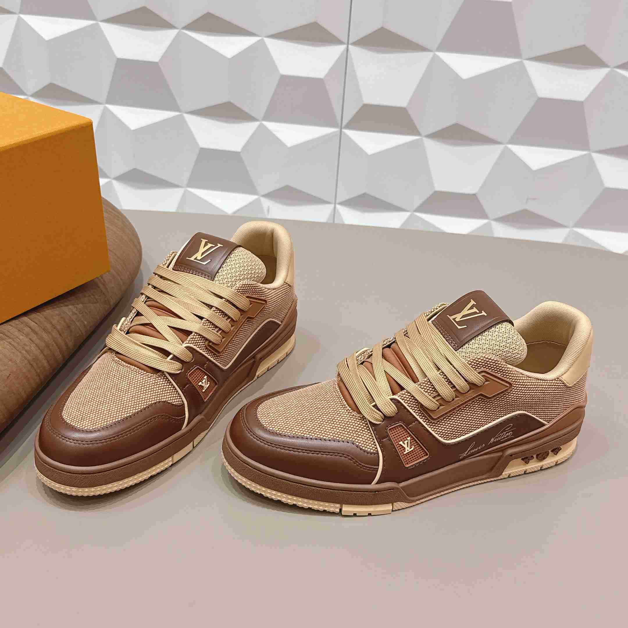 Louis Vuitton Trainer Sneaker 1AJ479 - FashionPlug