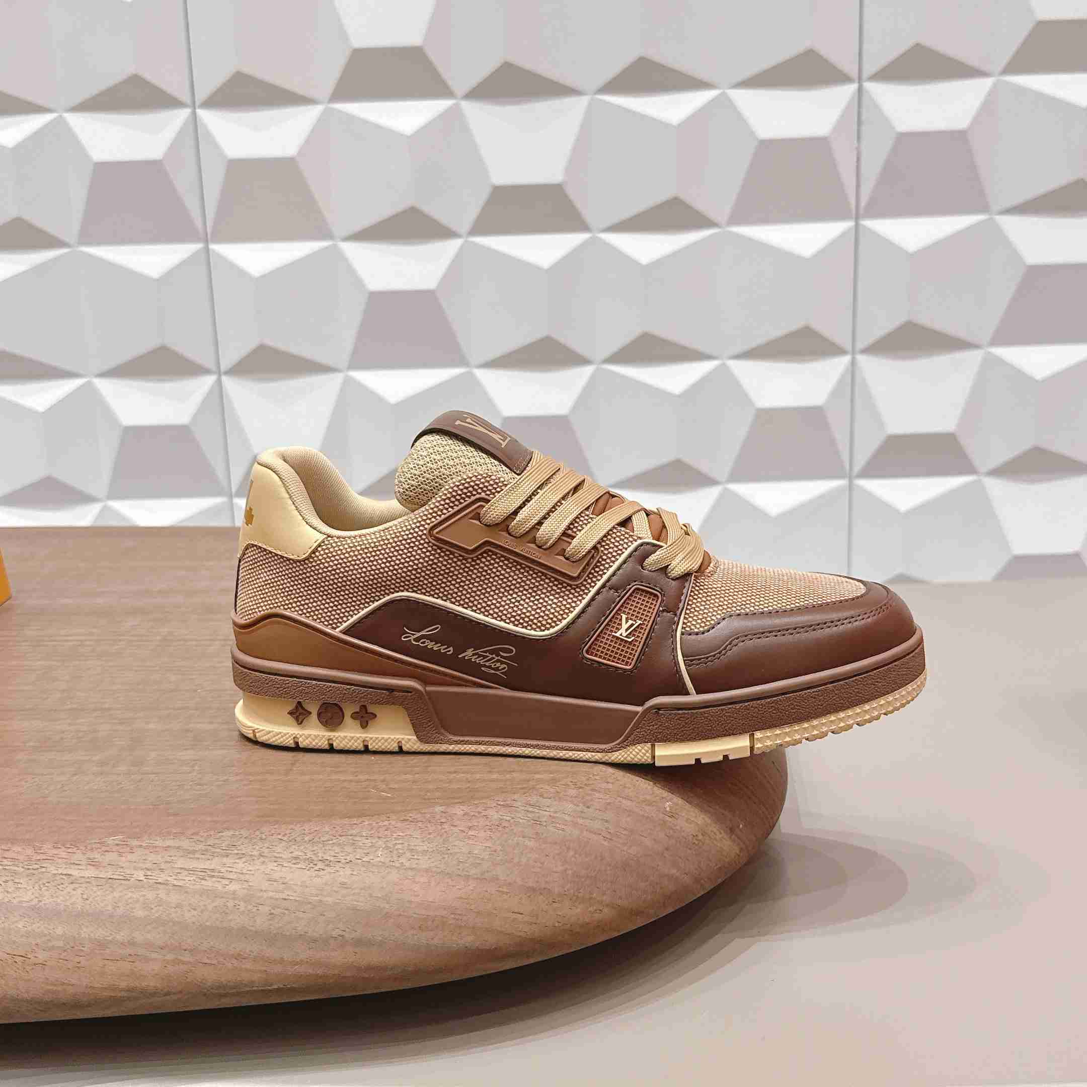 Louis Vuitton Trainer Sneaker 1AJ479 - FashionPlug