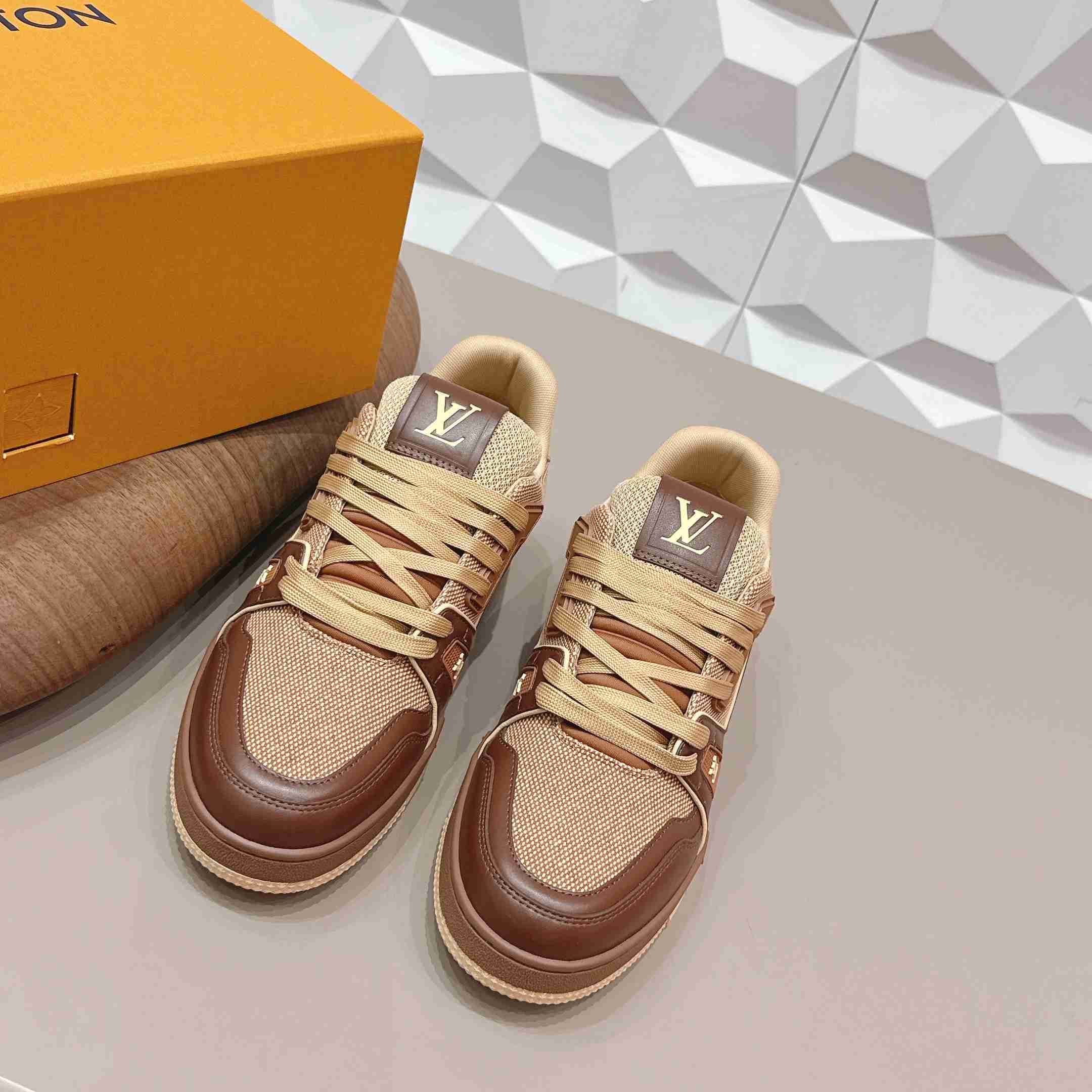 Louis Vuitton Trainer Sneaker 1AJ479 - FashionPlug