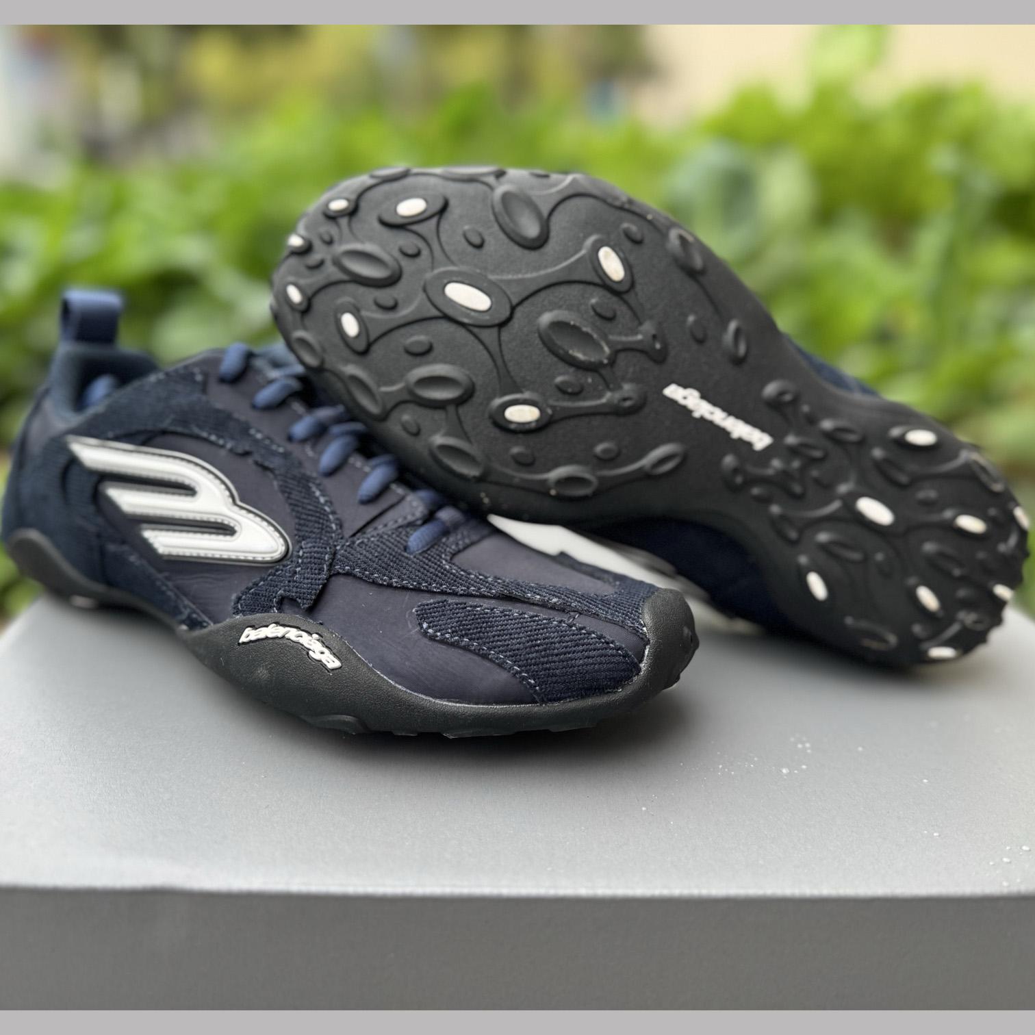 Balenciaga Monday Ultra Sneaker  - FashionPlug