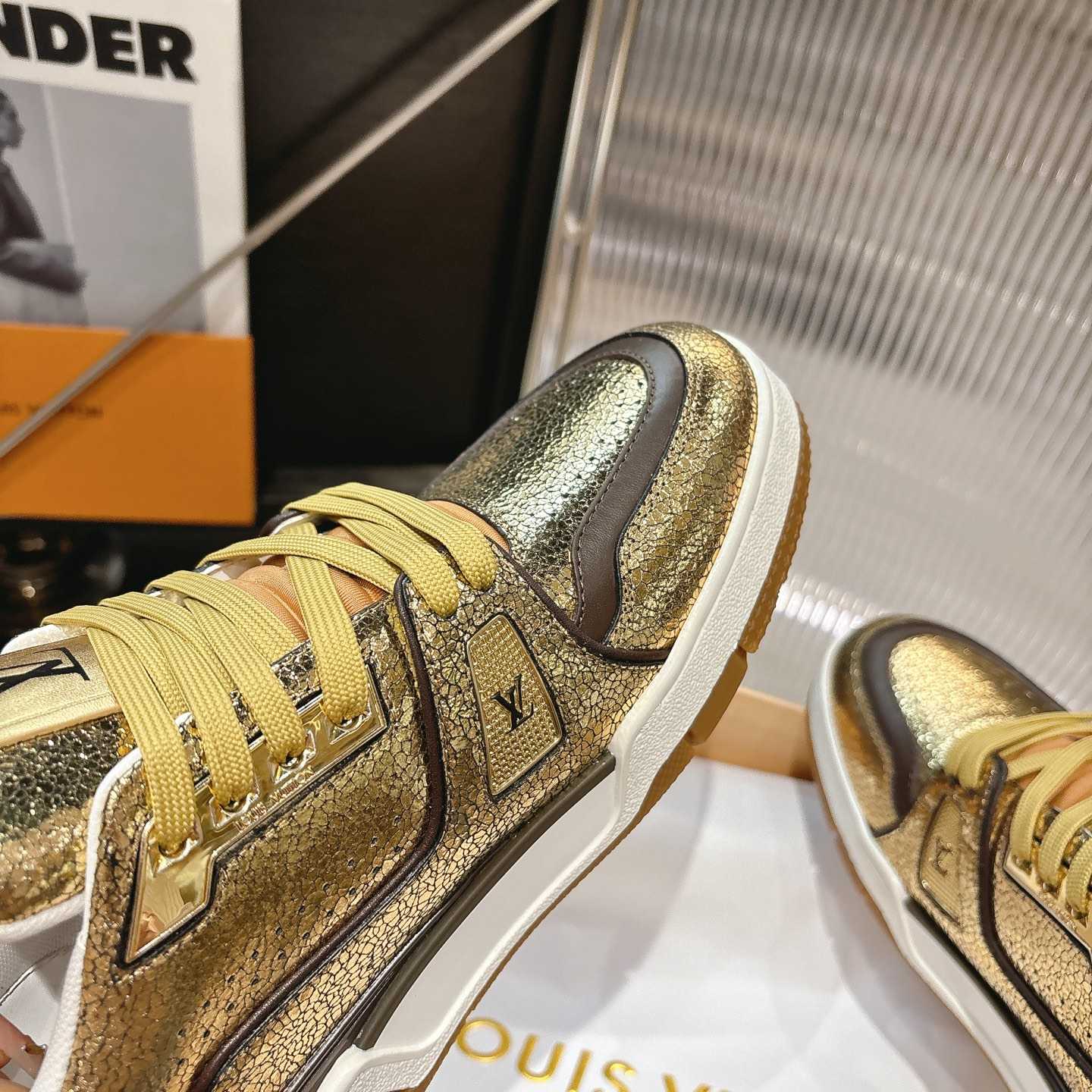 Louis Vuitton LV Trainer Sneaker    1AJA14 - FashionPlug