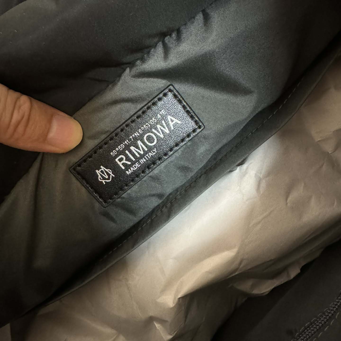 Rimowa Signature Sliding Tote  (39.5x33x15cm) - FashionPlug