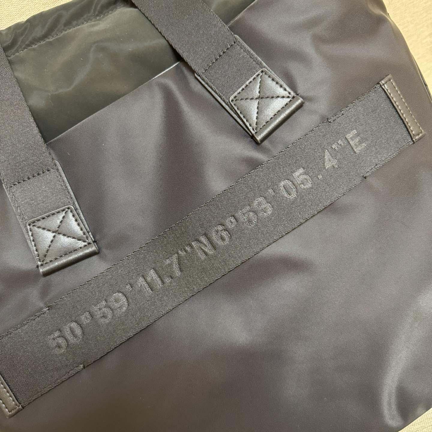 Rimowa Signature Sliding Tote  (39.5x33x15cm) - FashionPlug