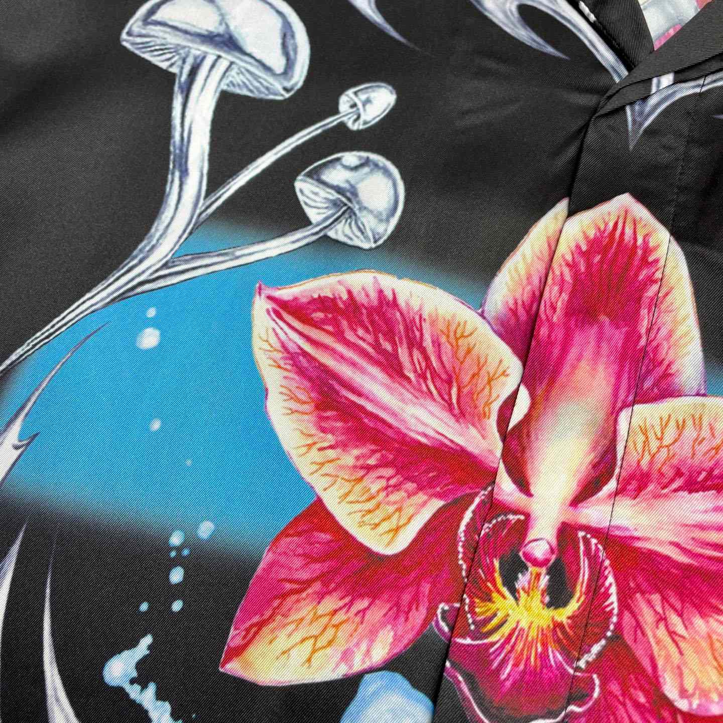 Casablanca Blades Short Sleeve Silk Satin Shirt CA3571 - FashionPlug