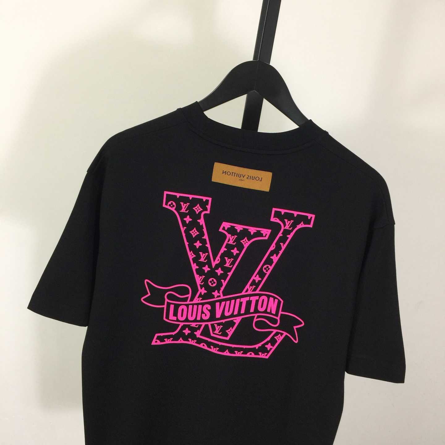 Louis Vuitton Cotton T-shirt Featuring Pink LV Logo Graphic On The Chest - FashionPlug