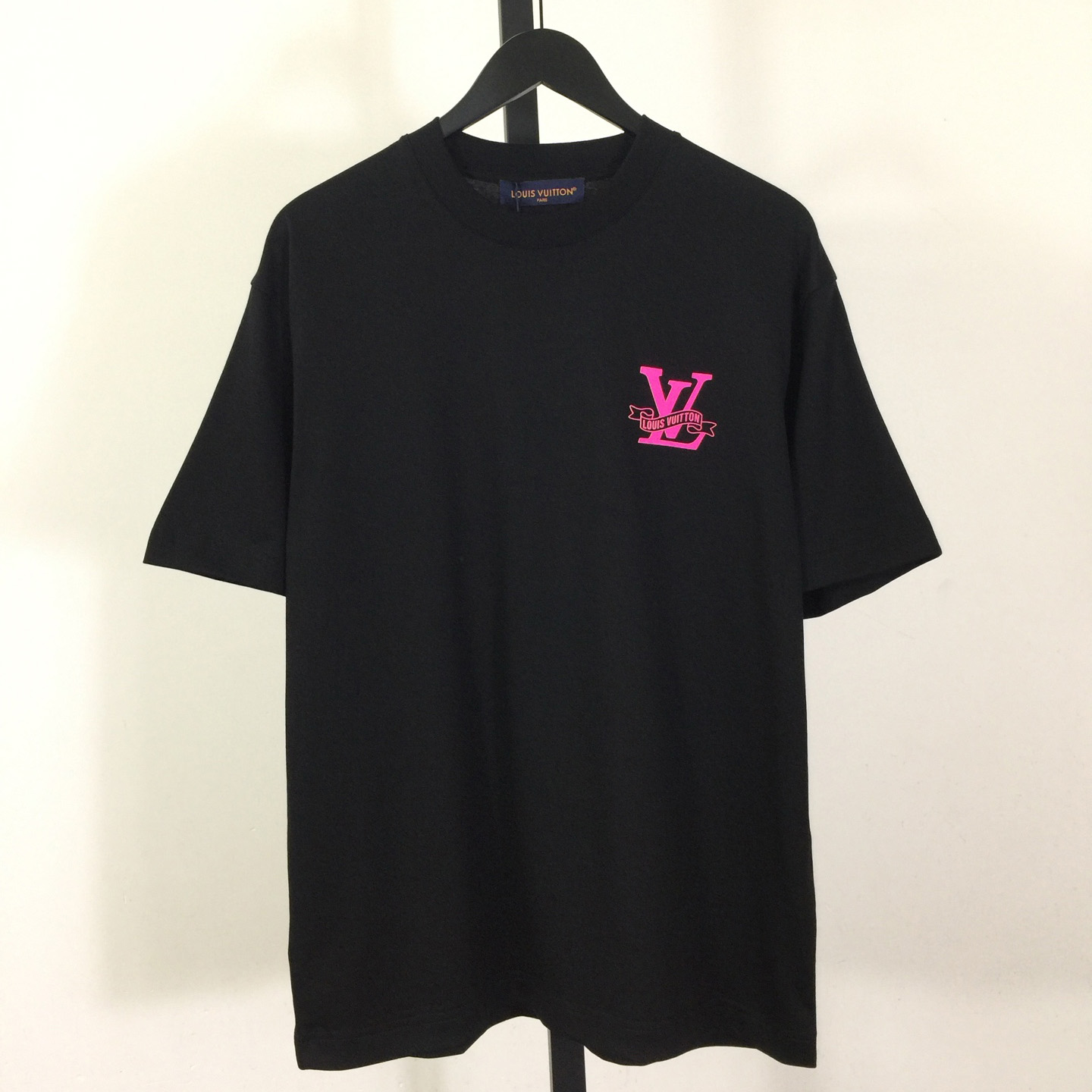 Louis Vuitton Cotton T-shirt Featuring Pink LV Logo Graphic On The Chest - FashionPlug