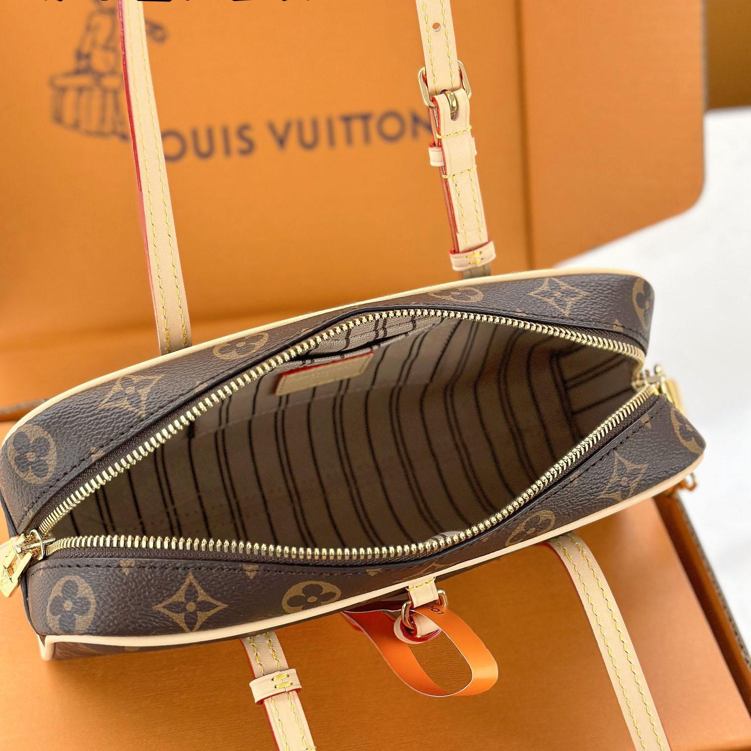 Louis Vuitton Hang On M47031 - FashionPlug