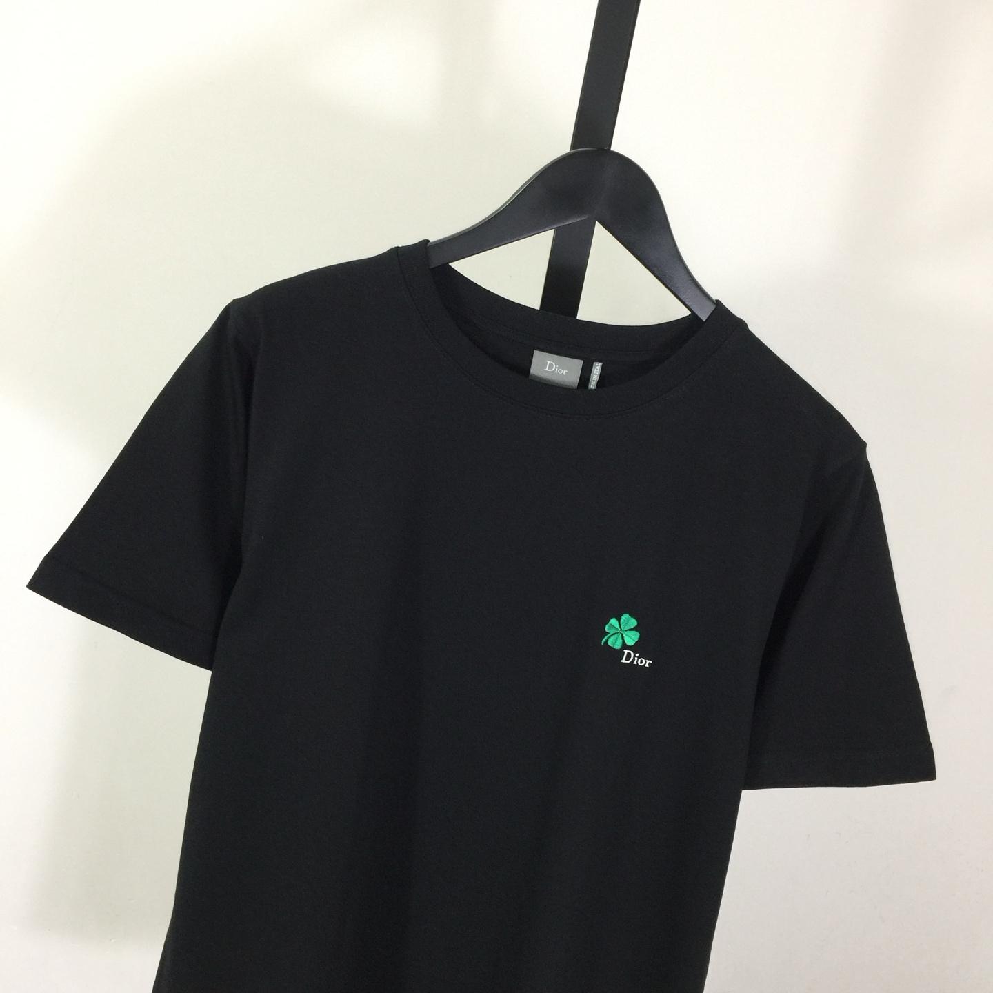 Dior T-Shirt With Dior Clover Embroidery - FashionPlug