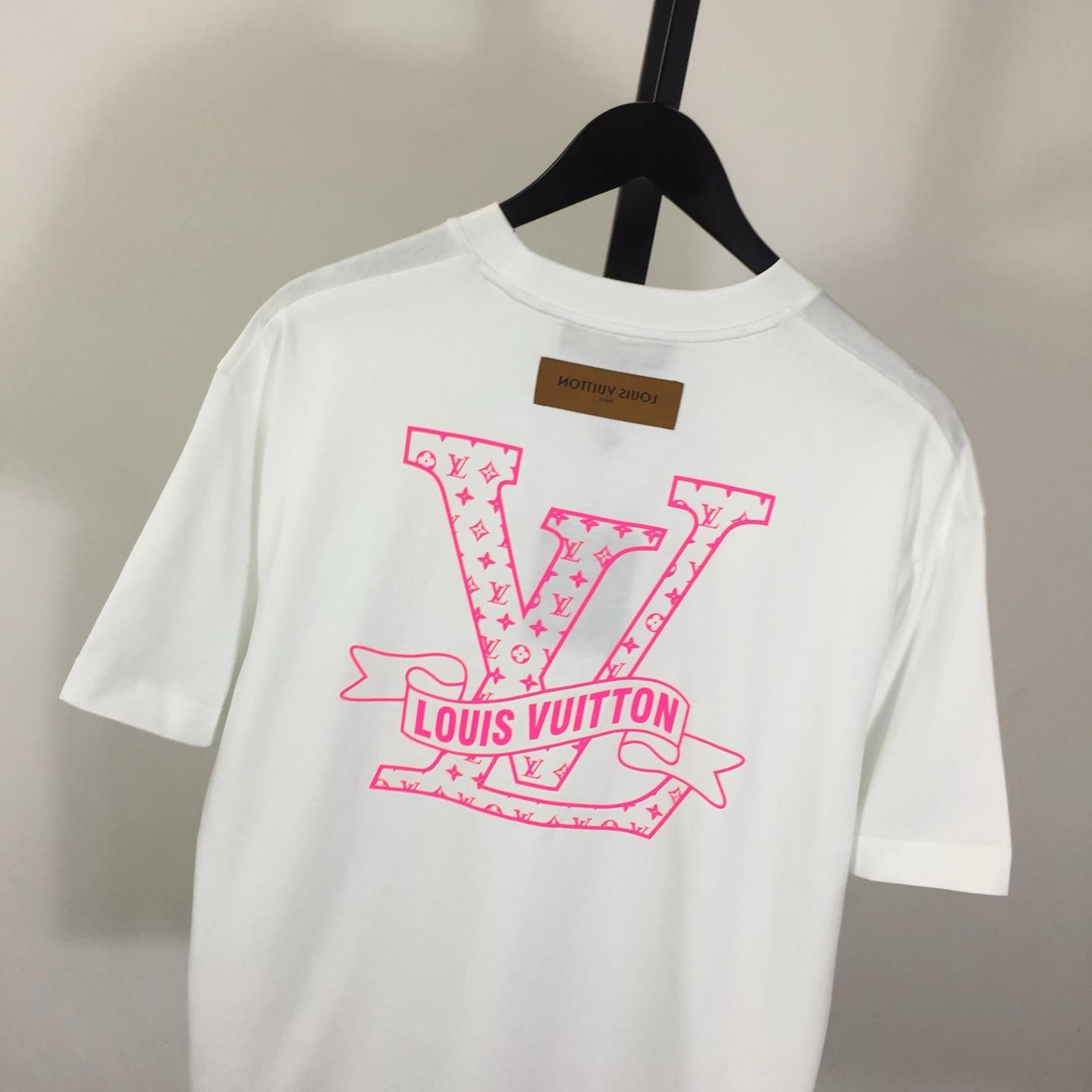 Louis Vuitton Cotton T-shirt Featuring Pink LV Logo Graphic On The Chest - FashionPlug