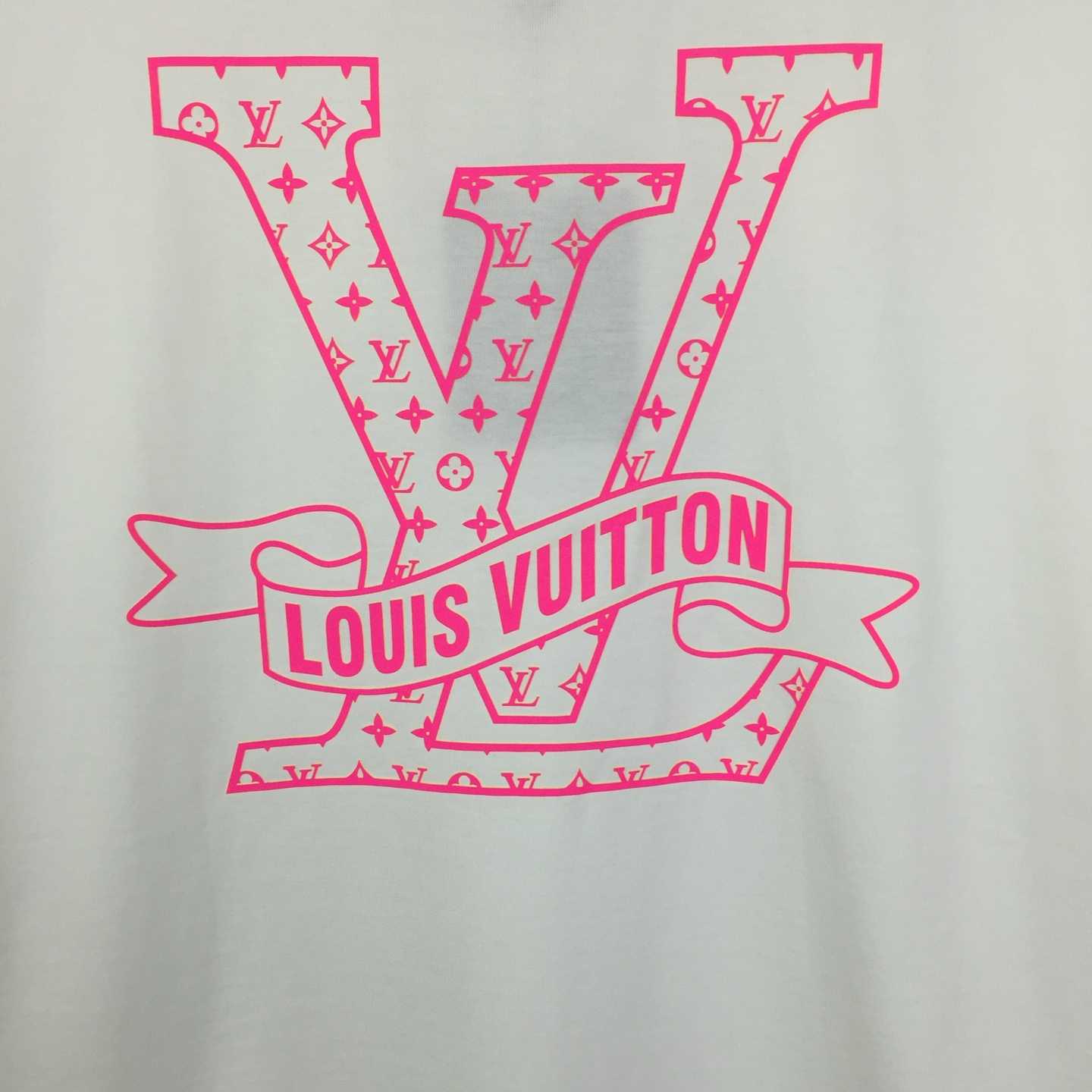 Louis Vuitton Cotton T-shirt Featuring Pink LV Logo Graphic On The Chest - FashionPlug