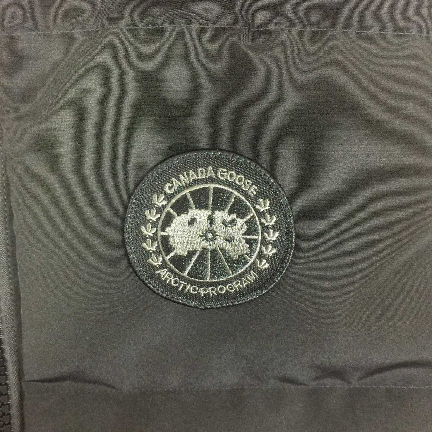 Canada Goose Grandview Cropped Vest Black Label - FashionPlug
