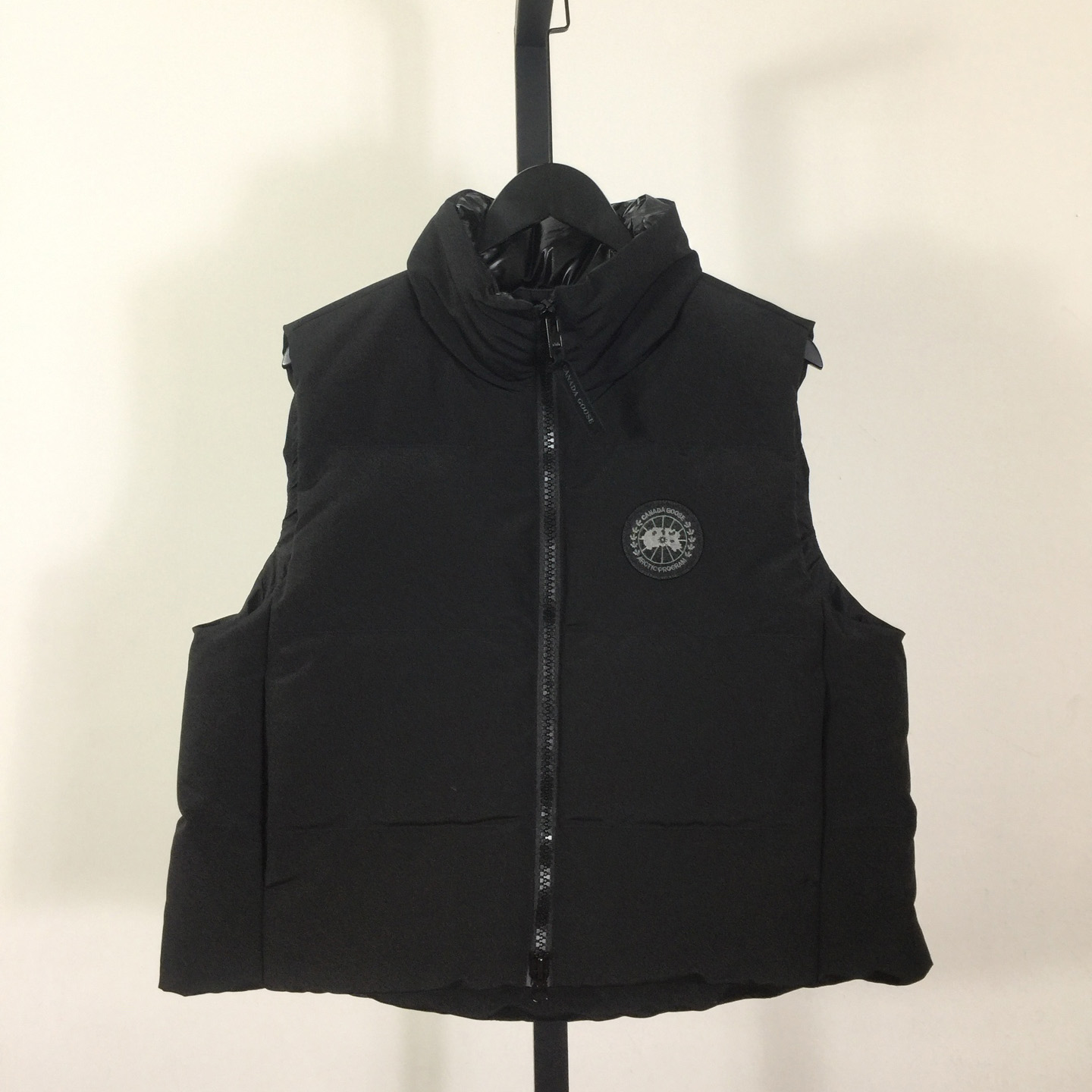 Canada Goose Grandview Cropped Vest Black Label - FashionPlug