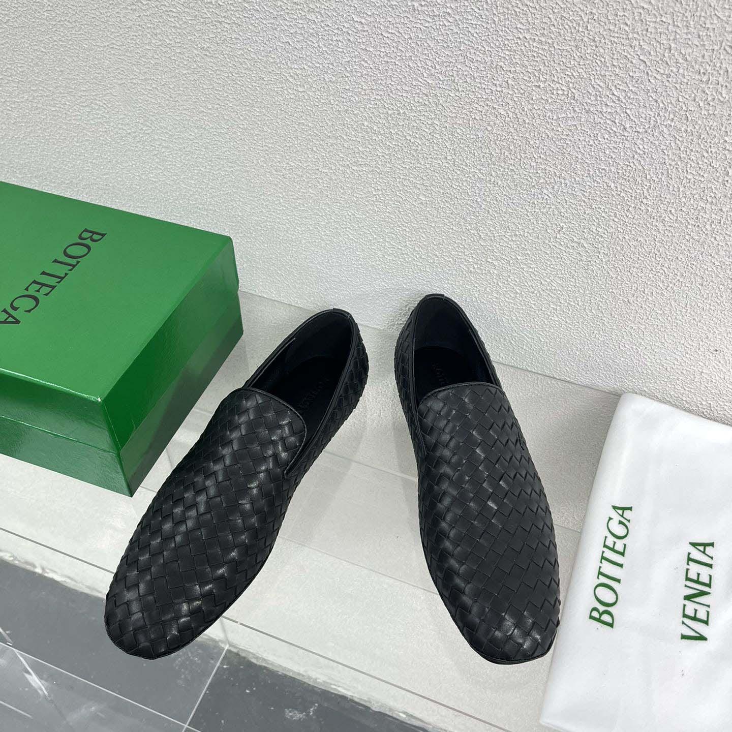 Bottega Veneta Sunday Slipper - FashionPlug