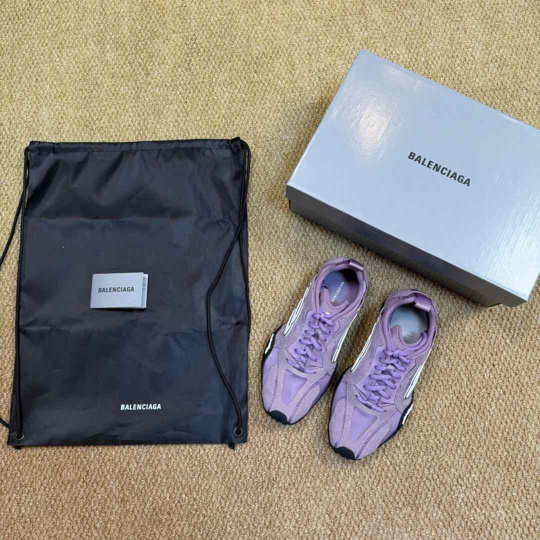 Balenciaga MONDAY ULTRA SNEAKER IN LILAC/WHITE/BLACK - FashionPlug