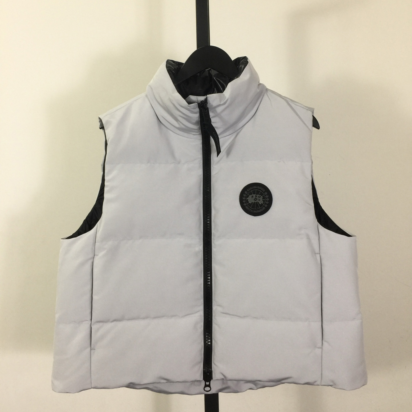 Canada Goose Grandview Cropped Vest Black Label - FashionPlug