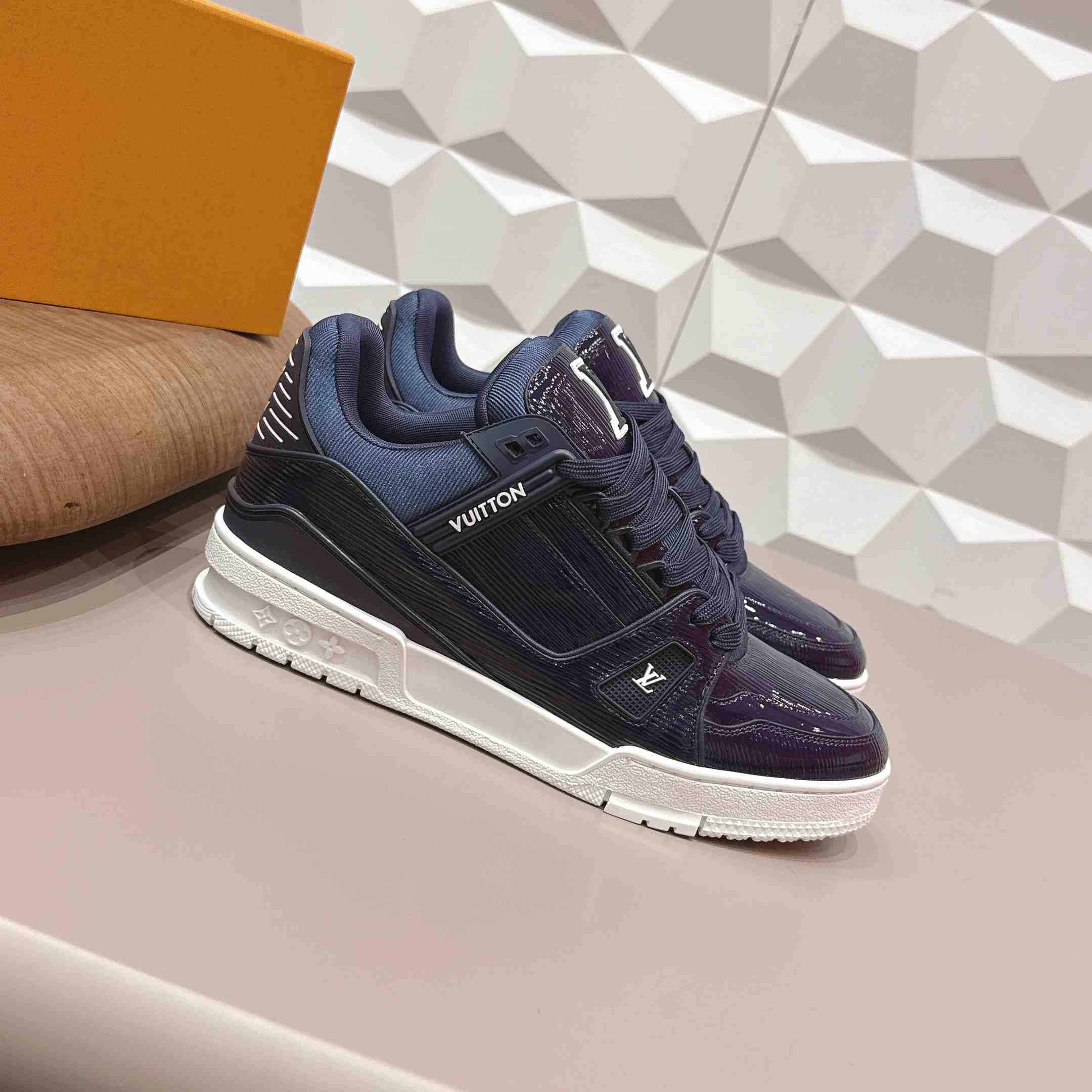 Louis Vuitton Trainer Sneaker 1AJ067 - FashionPlug