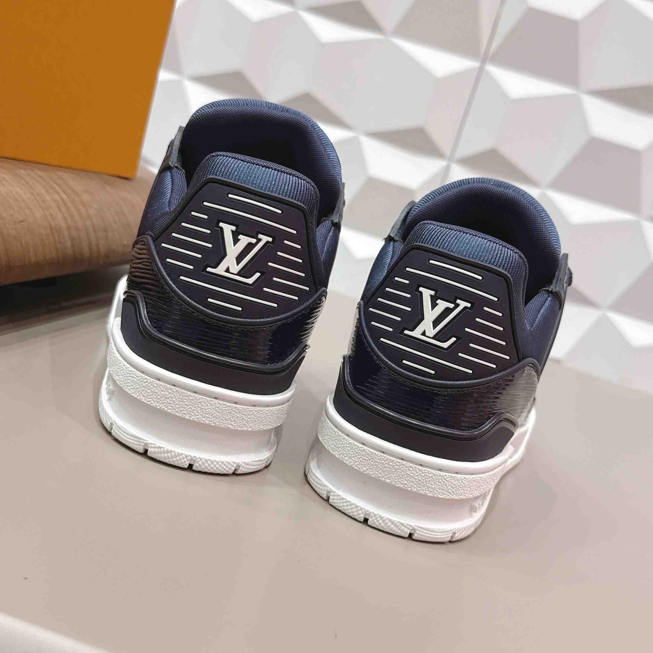 Louis Vuitton Trainer Sneaker 1AJ067 - FashionPlug
