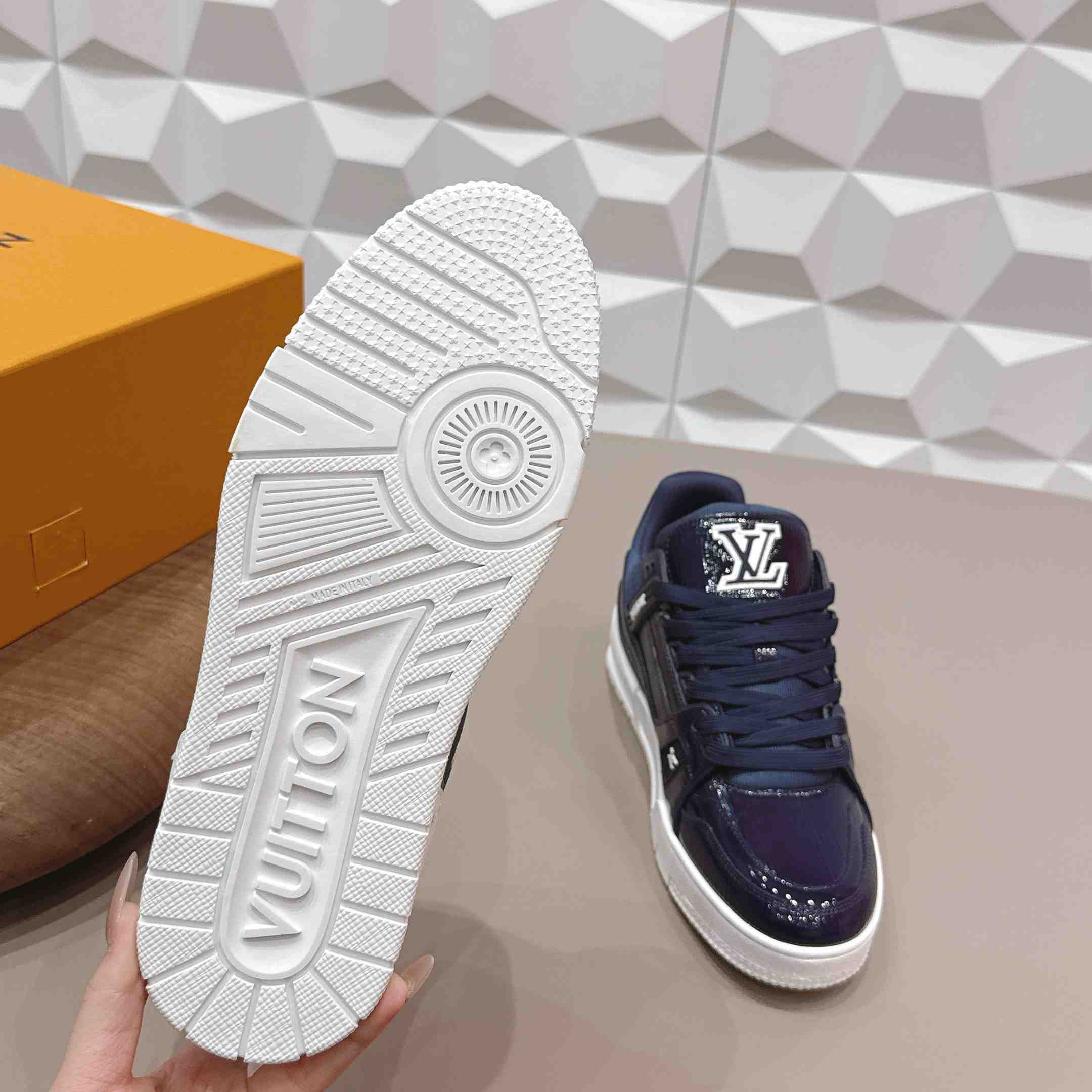 Louis Vuitton Trainer Sneaker 1AJ067 - FashionPlug