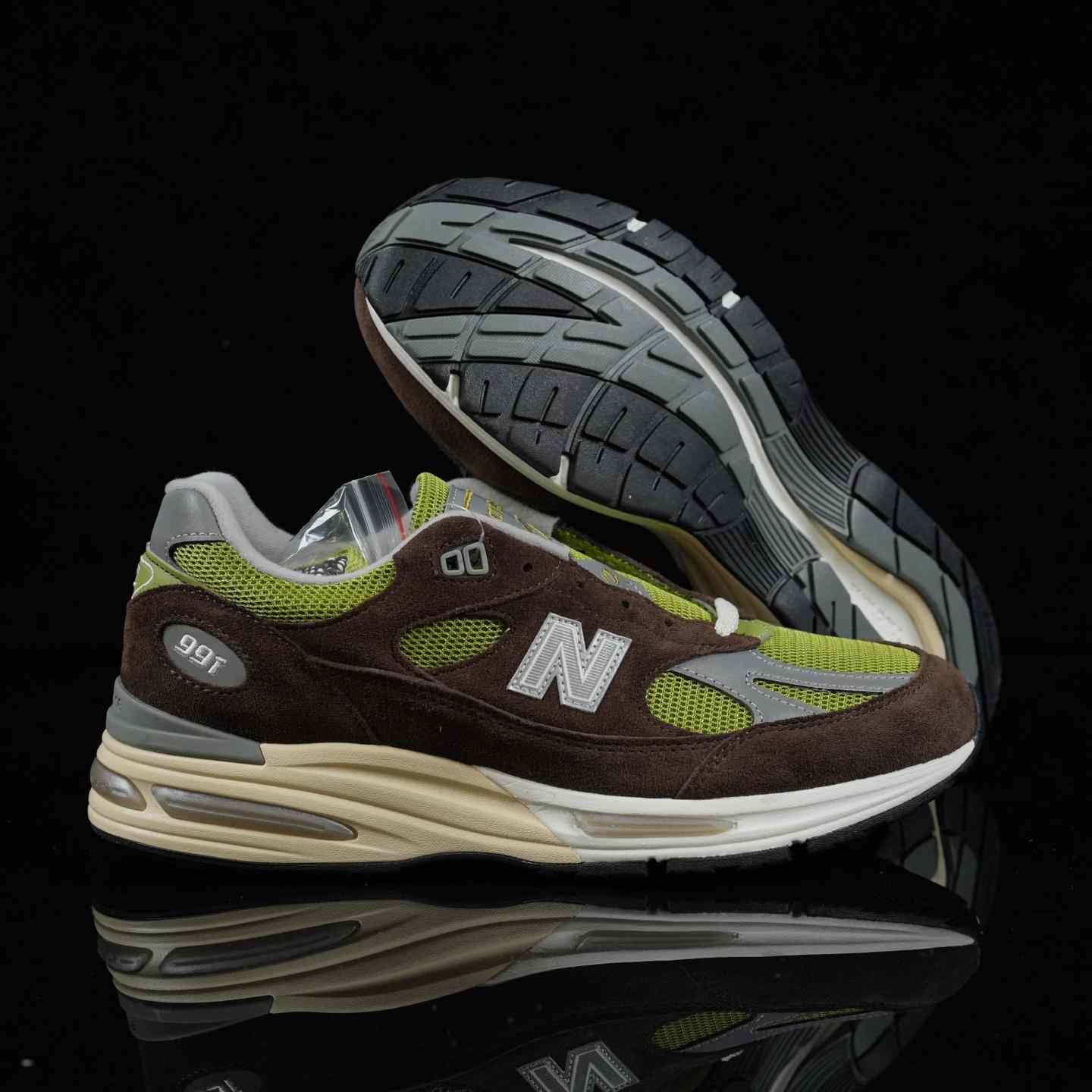 KITH x Danielle Cathari X New Balance Reverse Matcha    U991CK2 - FashionPlug