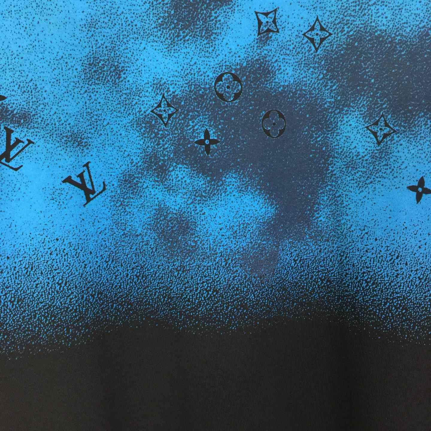 Louis Vuitton Monogram Gradient Cotton T-Shirt - FashionPlug
