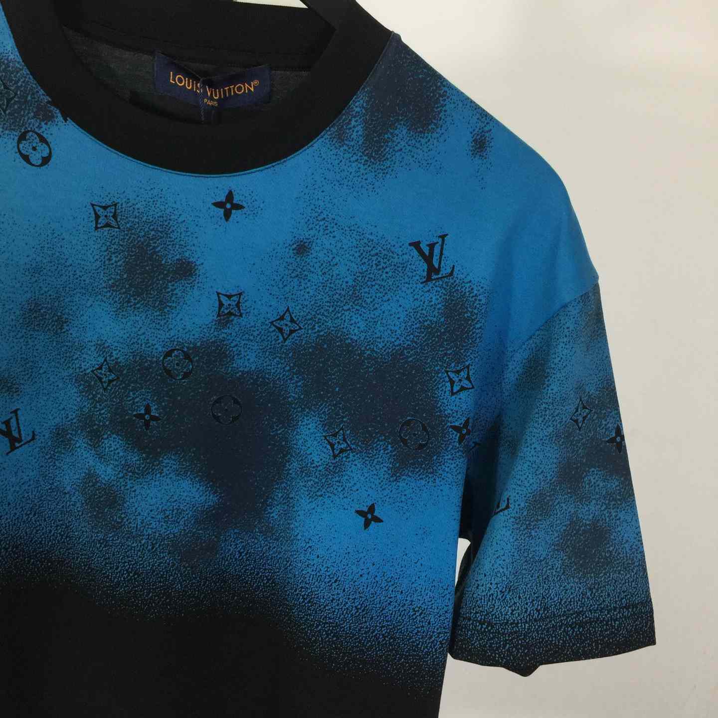 Louis Vuitton Monogram Gradient Cotton T-Shirt - FashionPlug