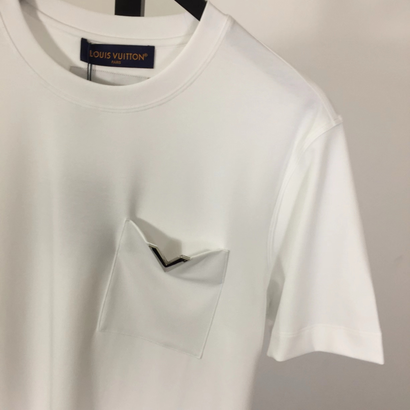 Louis Vuitton V Pocket Logo T-shirt - FashionPlug