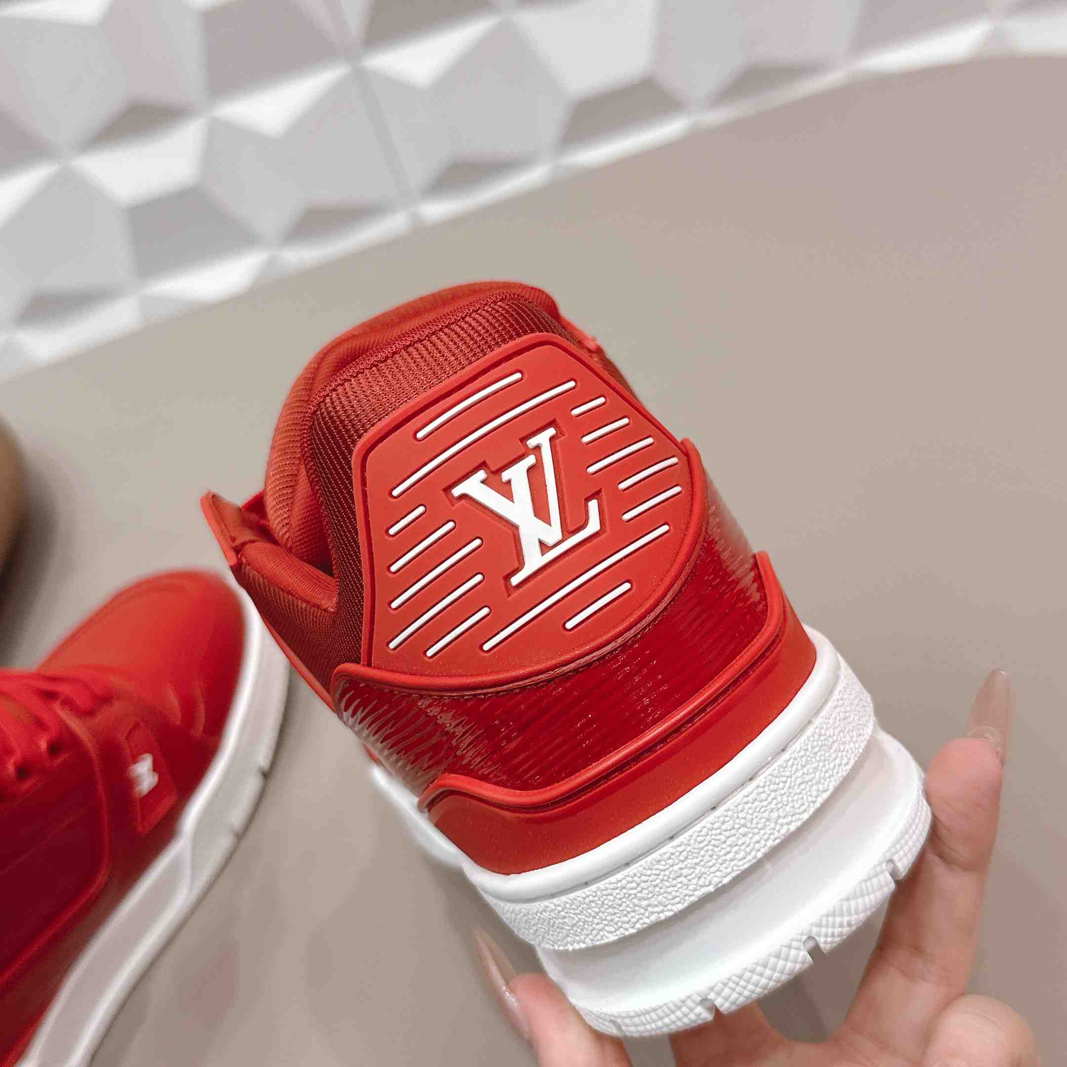 Louis Vuitton Trainer Sneaker 1AJ047 - FashionPlug