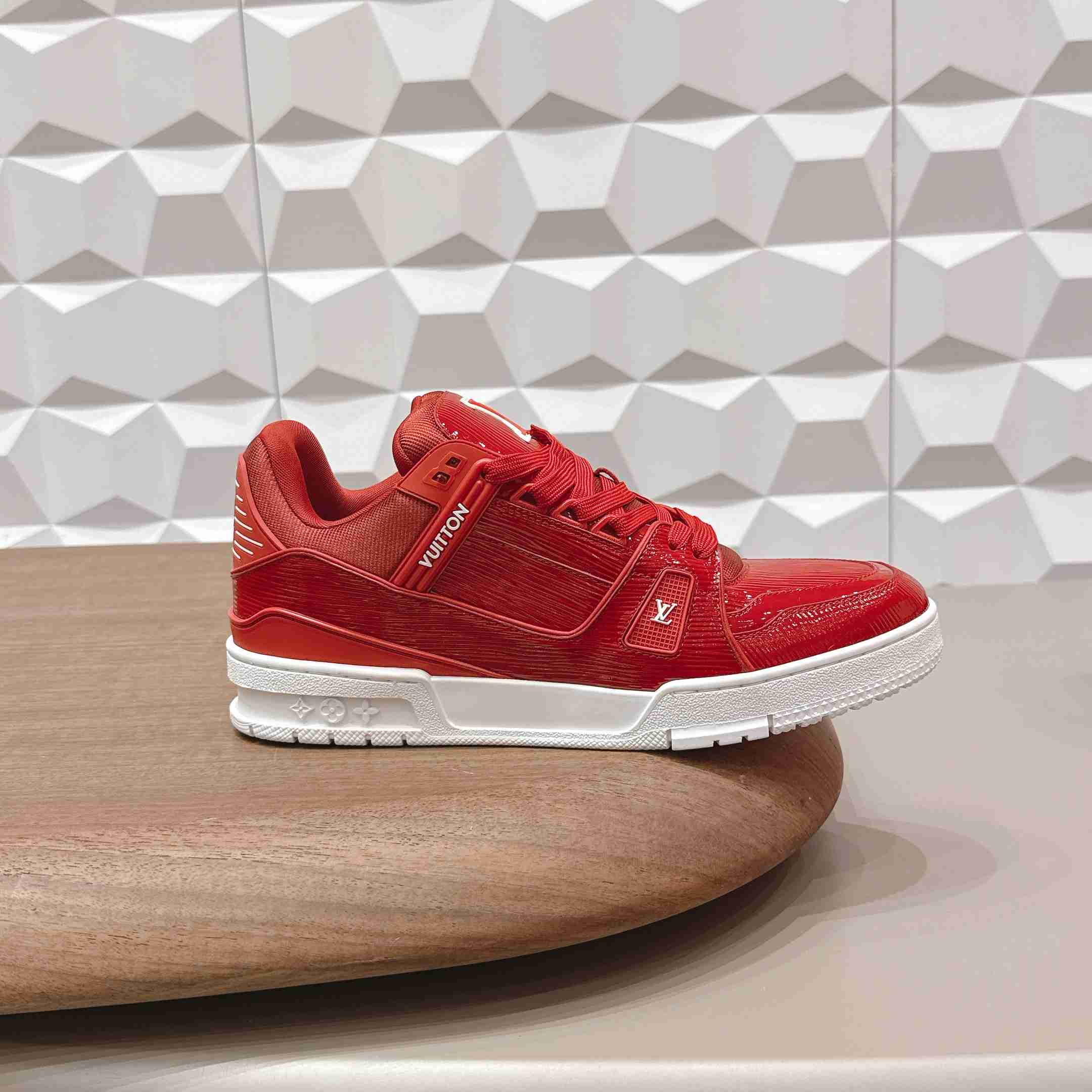 Louis Vuitton Trainer Sneaker 1AJ047 - FashionPlug