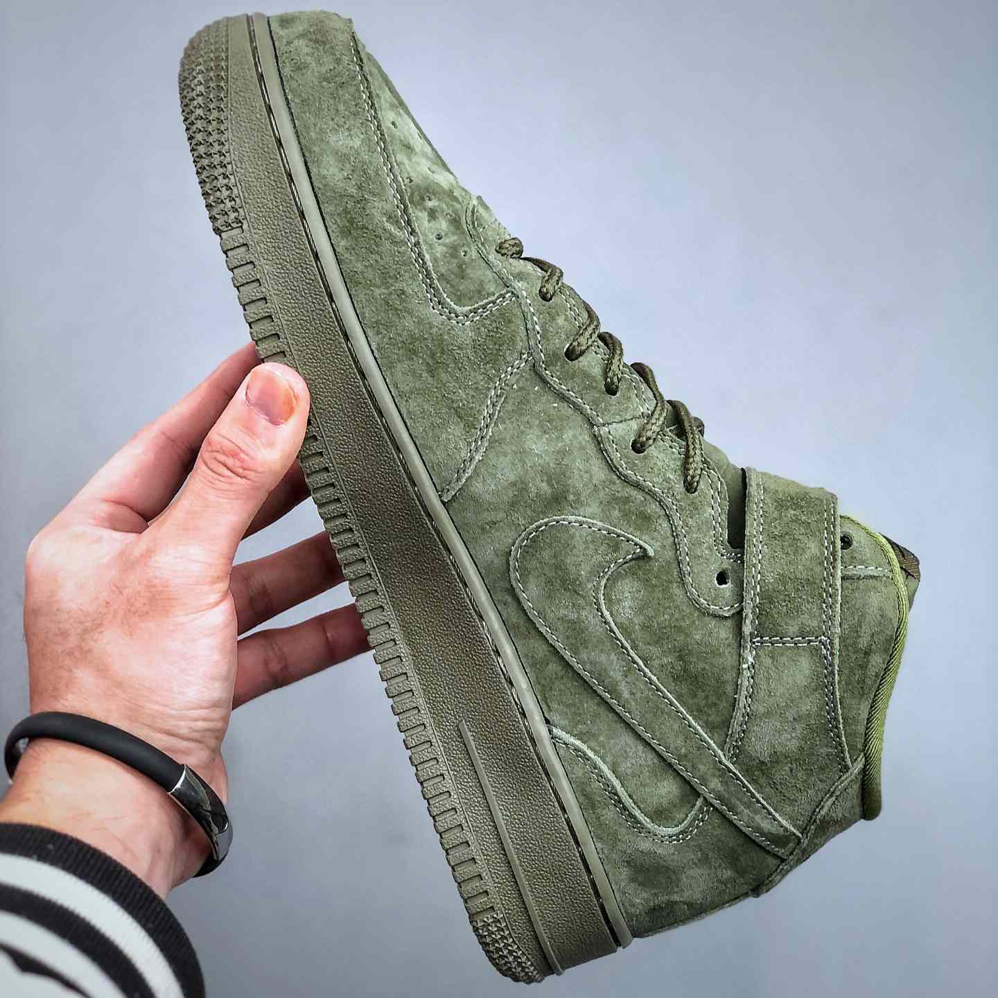  Supreme x Nike Air Force 1  Mid '07 'Legion Green'    DV0788-005 - FashionPlug