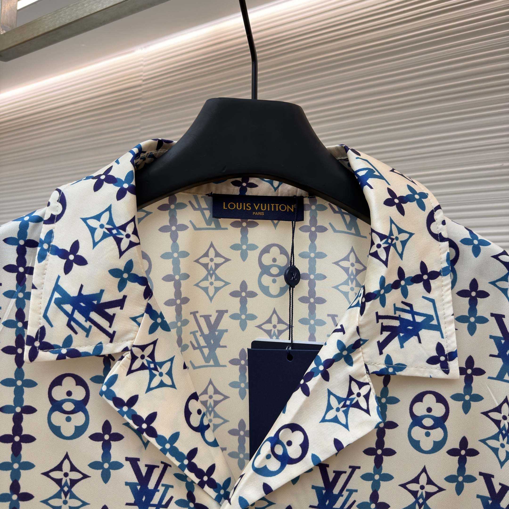 Louis Vuitton Monogram Printed Silk Short-Sleeved Shirt   1AJUOH - FashionPlug