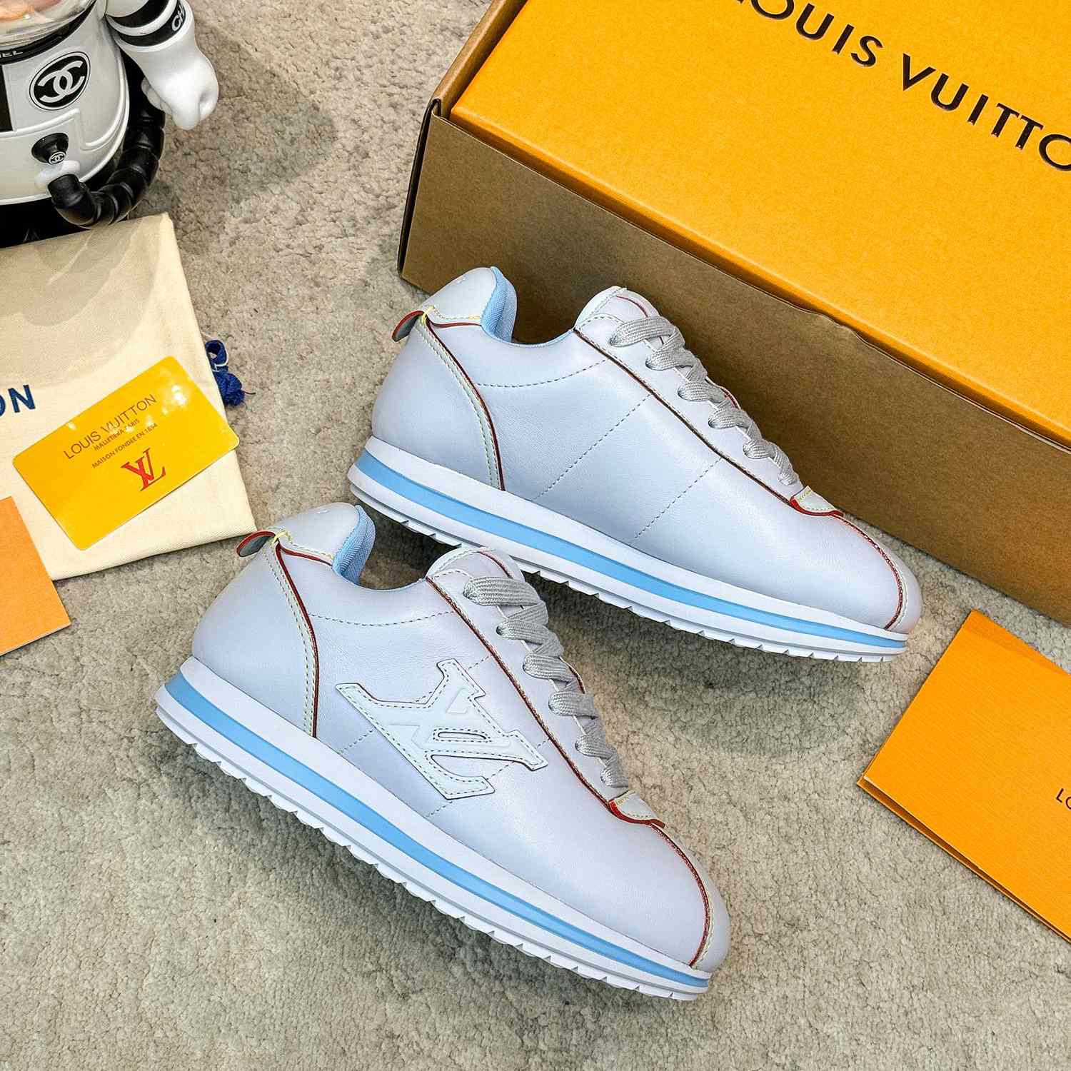 Louis Vuitton LV BUTTERSOFT Sneaker    1AIKI9 - FashionPlug