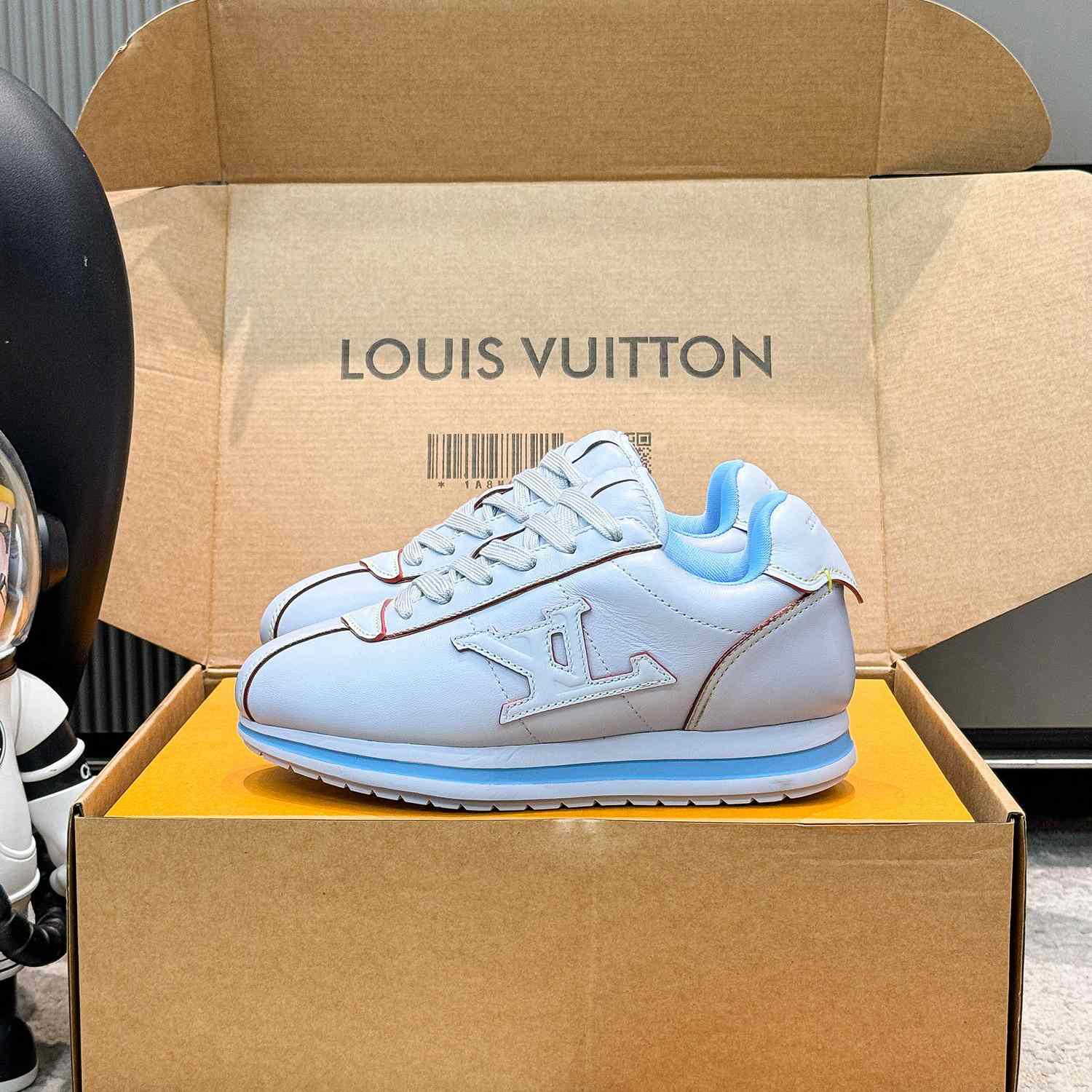 Louis Vuitton LV BUTTERSOFT Sneaker    1AIKI9 - FashionPlug