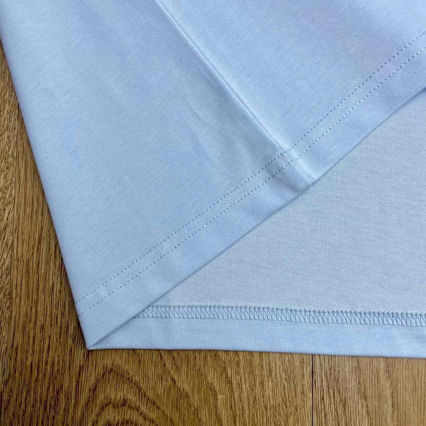 Casablanca DRIP LOGO SHORT SLEEVE T‑SHIRT C1129 - FashionPlug