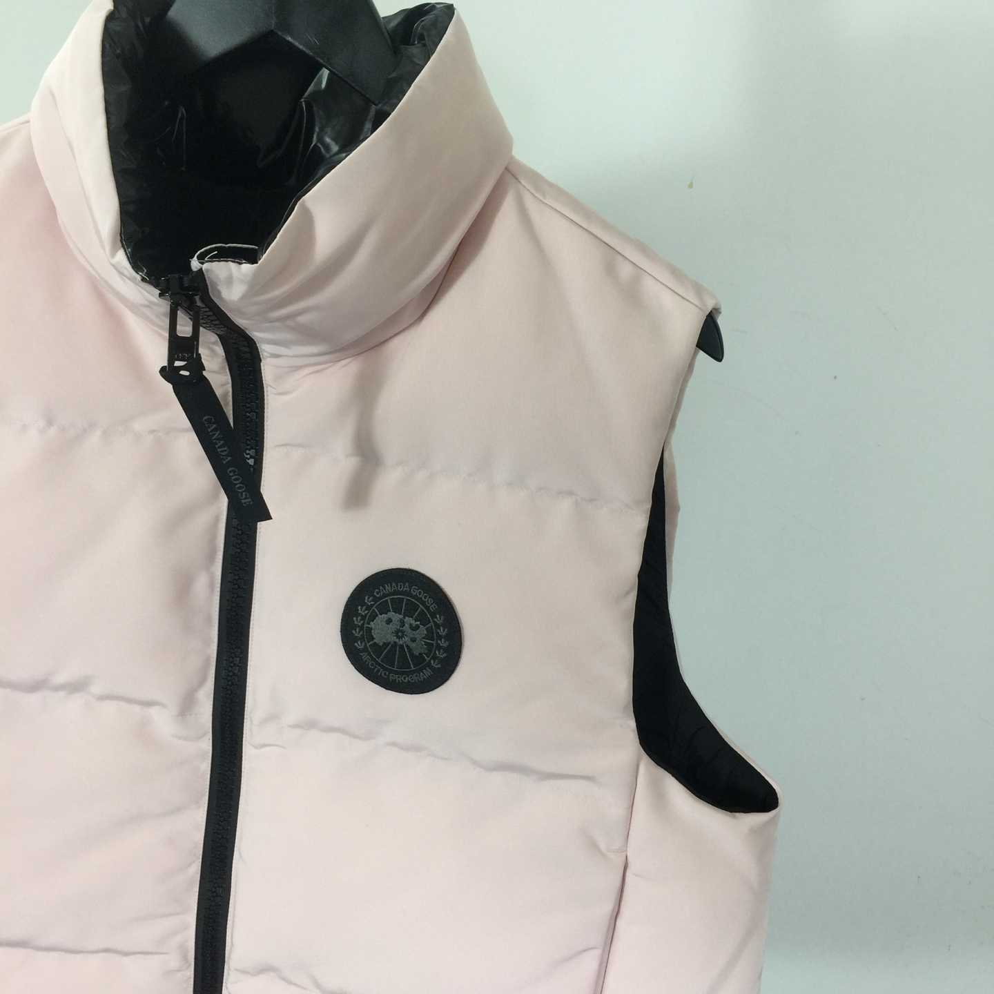 Canada Goose Cypress Puffer Vest Black Label - FashionPlug