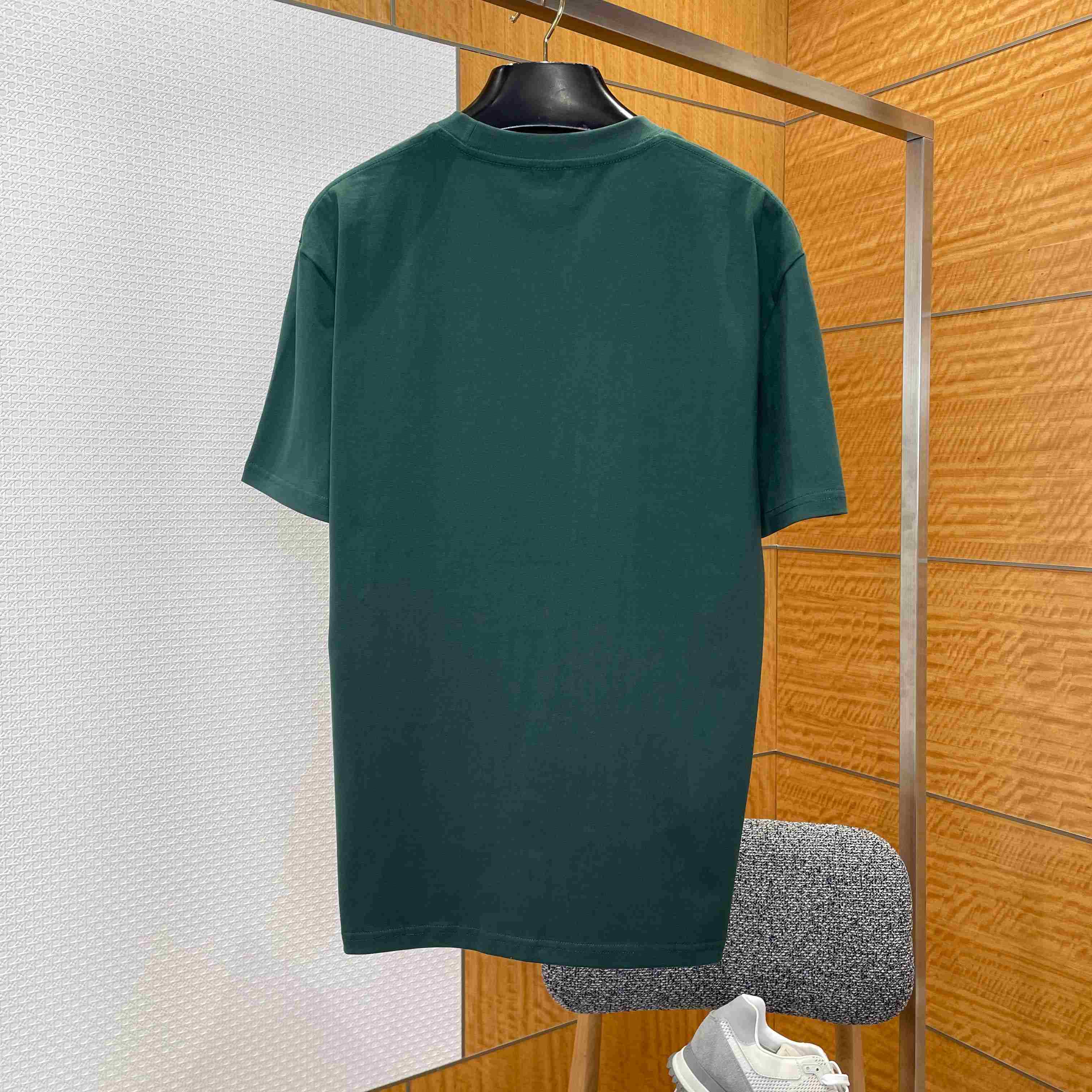 Dior T-Shirt with Dior Embroidery Green - FashionPlug