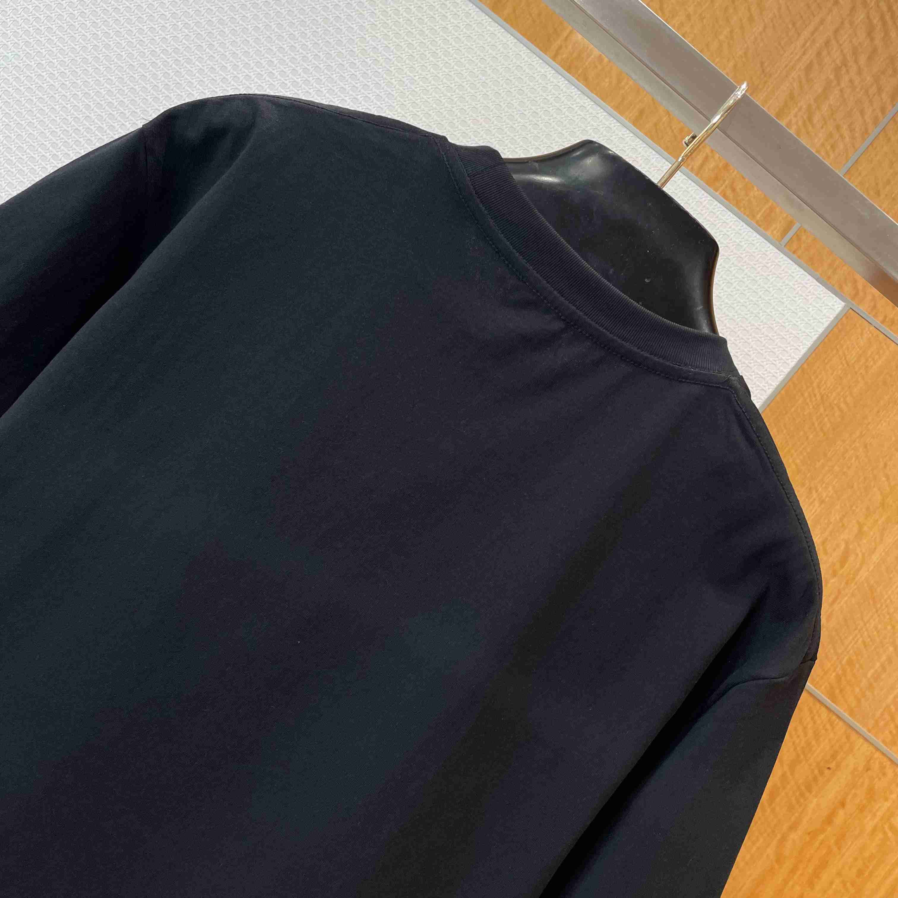 Dior T-Shirt with Dior Embroidery Black - FashionPlug